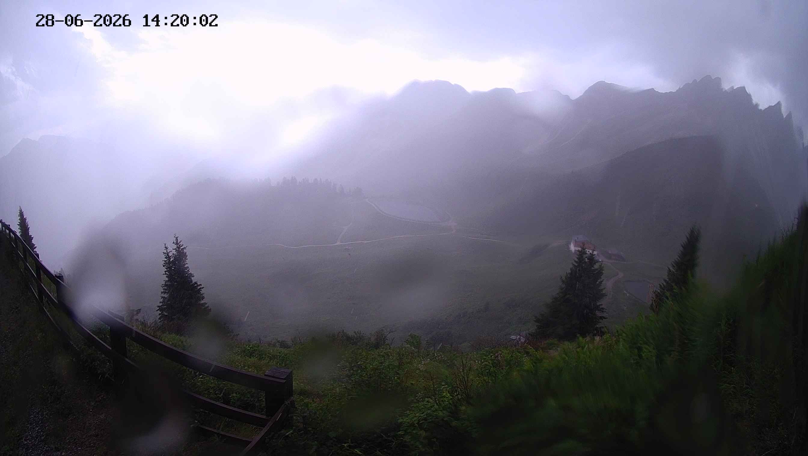 Archived image Webcam Ladurns - Malga Edelweis