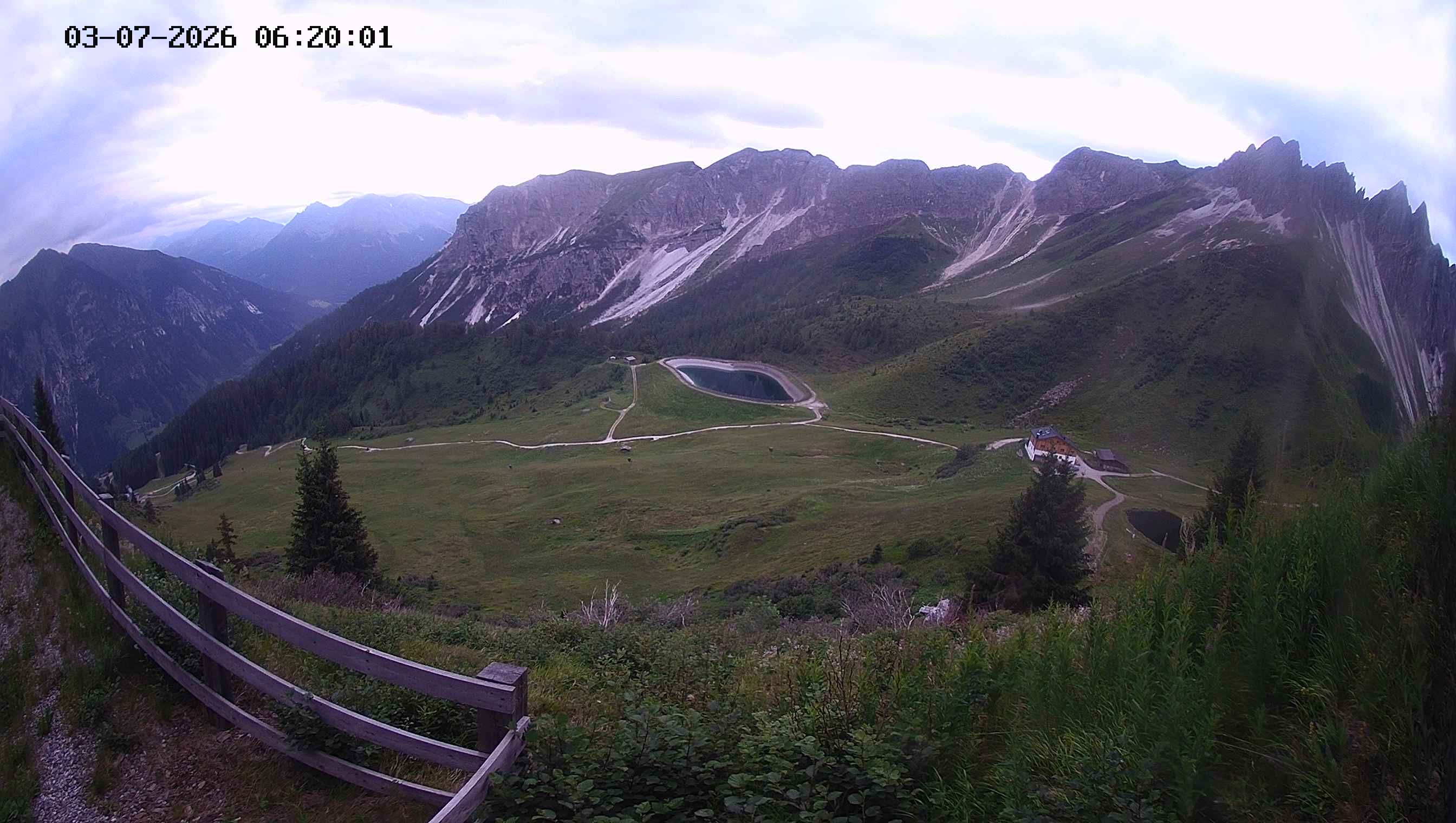 Archived image Webcam Ladurns - Malga Edelweis