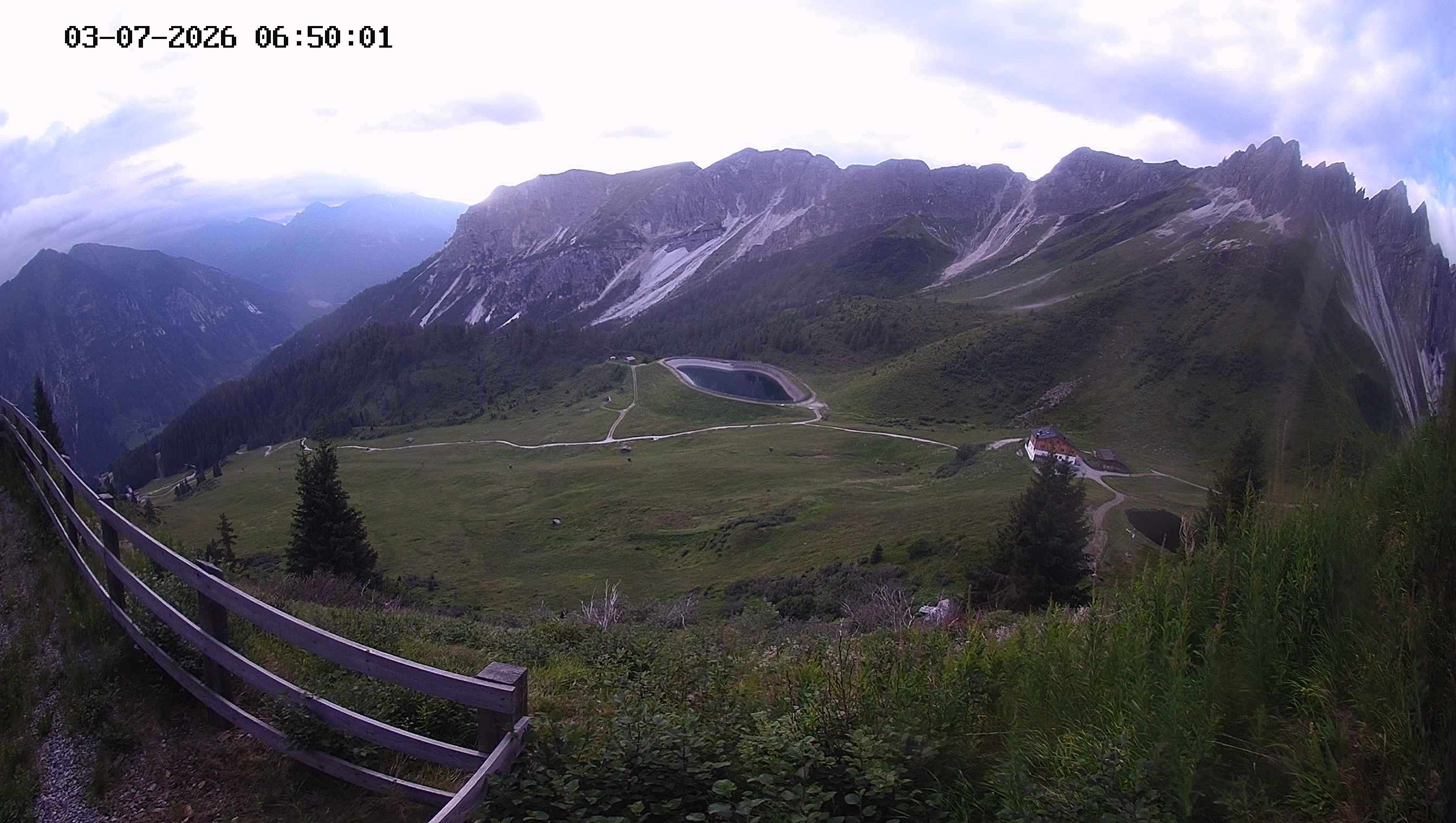 Archived image Webcam Ladurns - Malga Edelweis