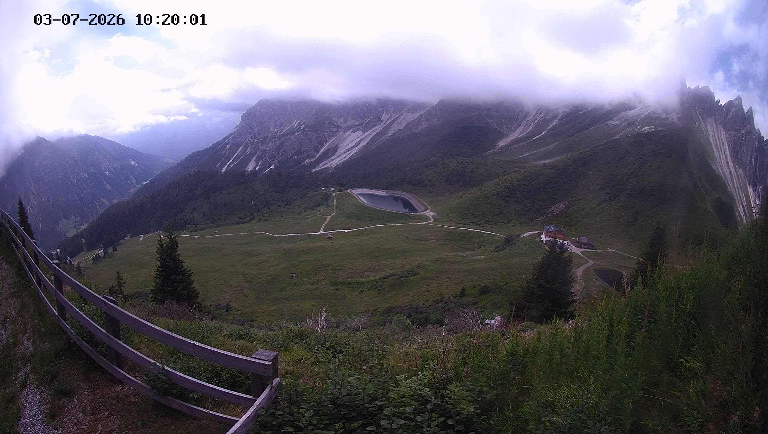 Archived image Webcam Ladurns - Malga Edelweis