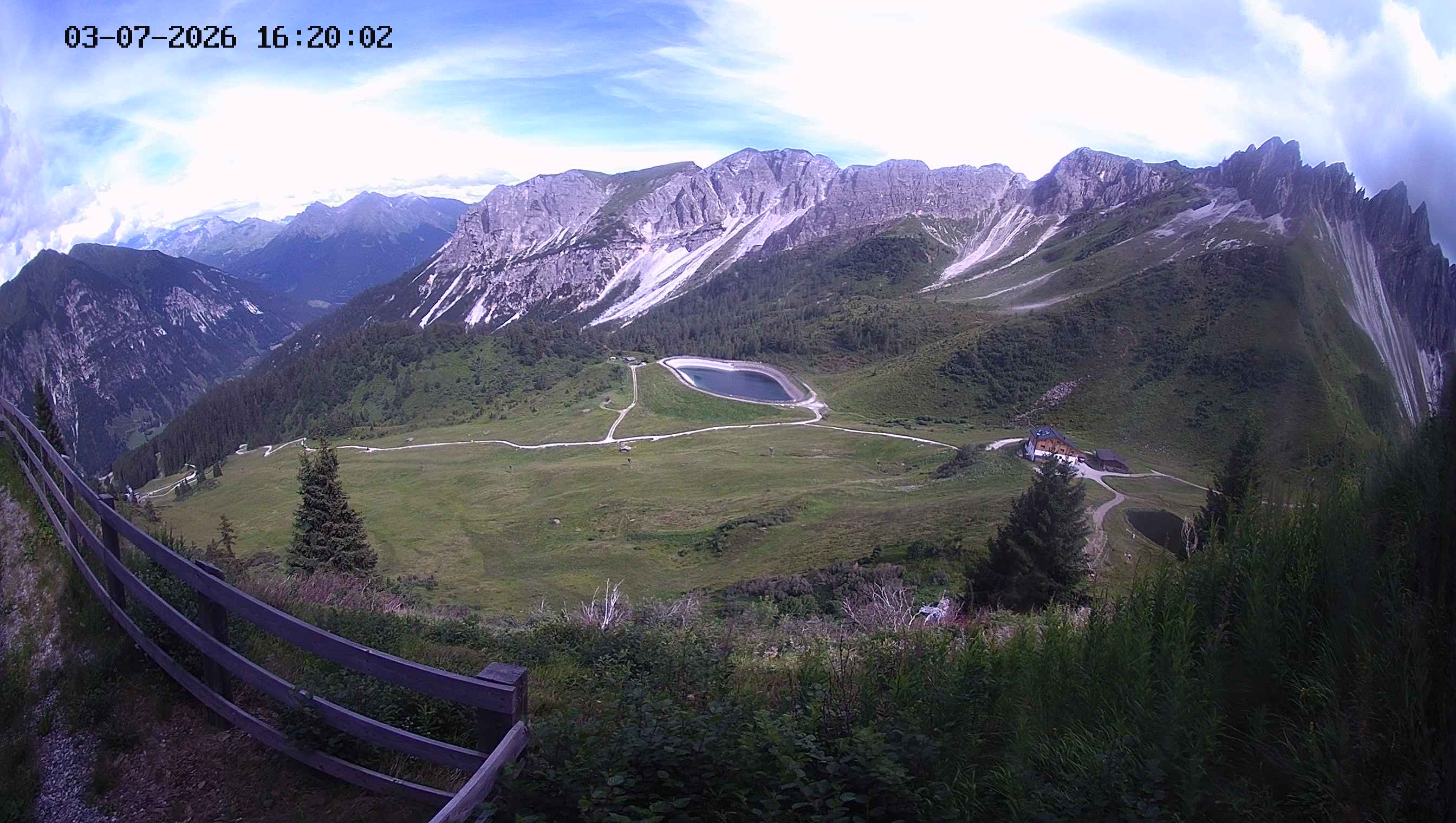 Archived image Webcam Ladurns - Malga Edelweis