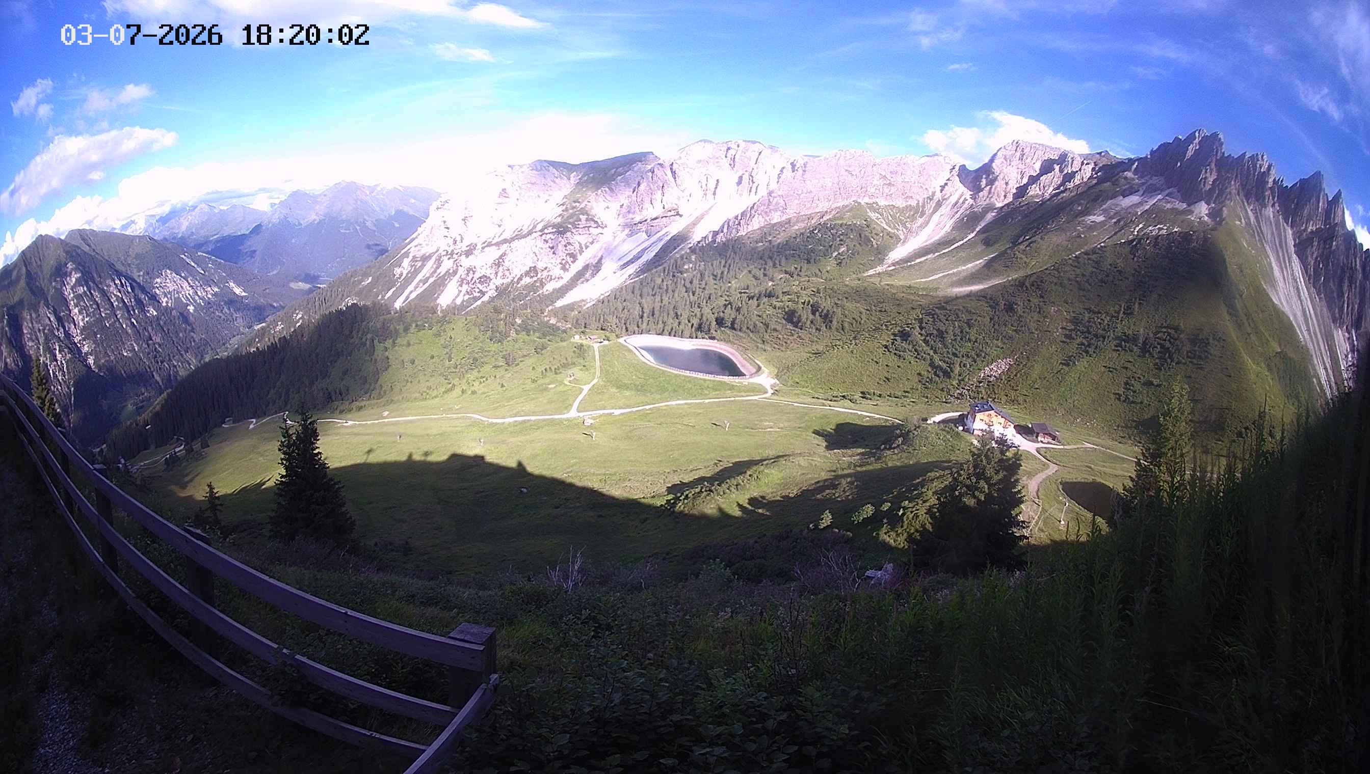 Archived image Webcam Ladurns - Malga Edelweis