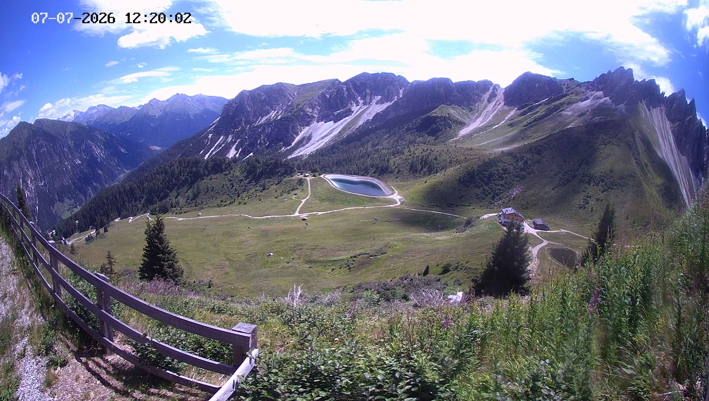 Archived image Webcam Ladurns - Malga Edelweis