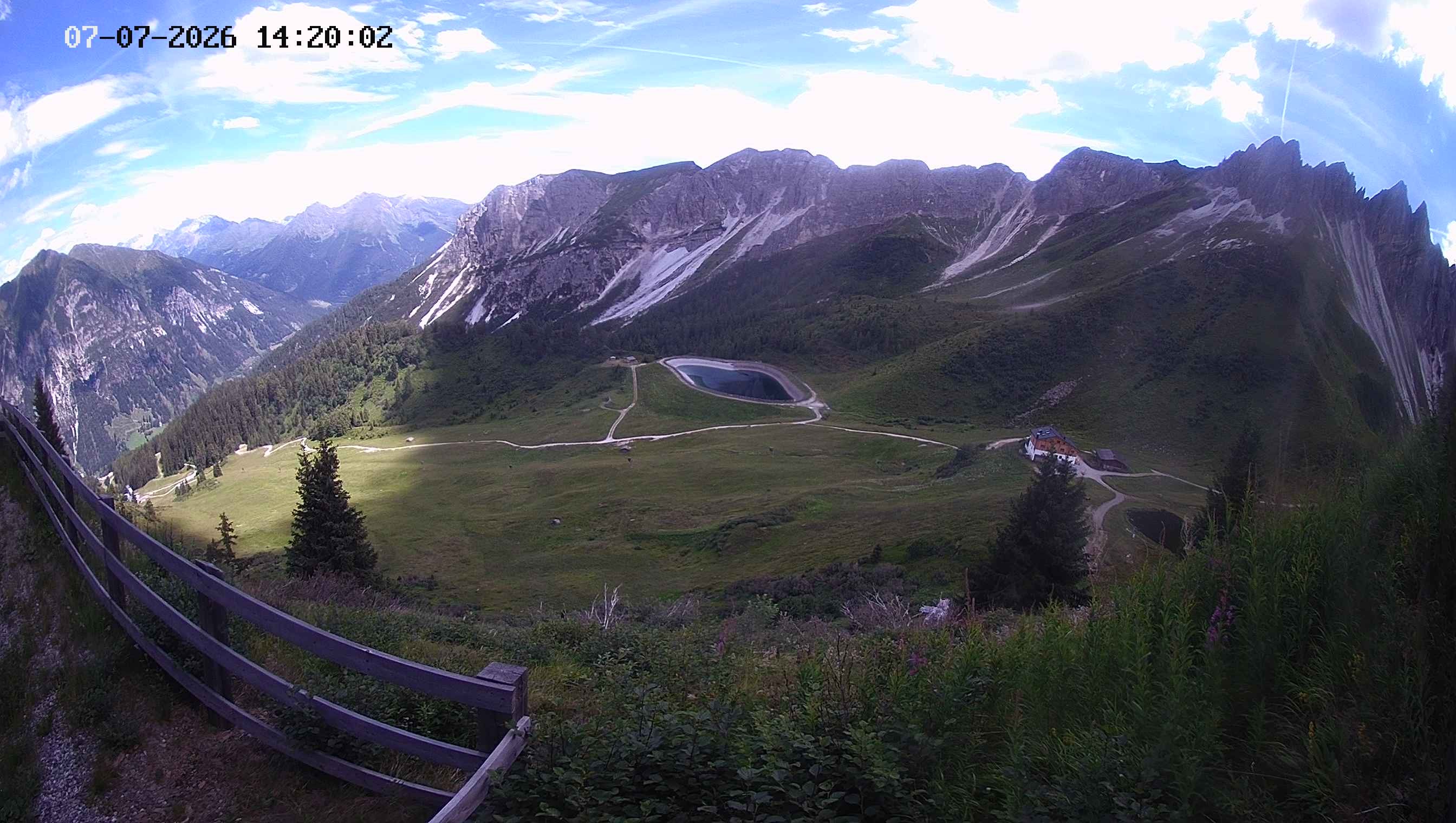 Archived image Webcam Ladurns - Malga Edelweis