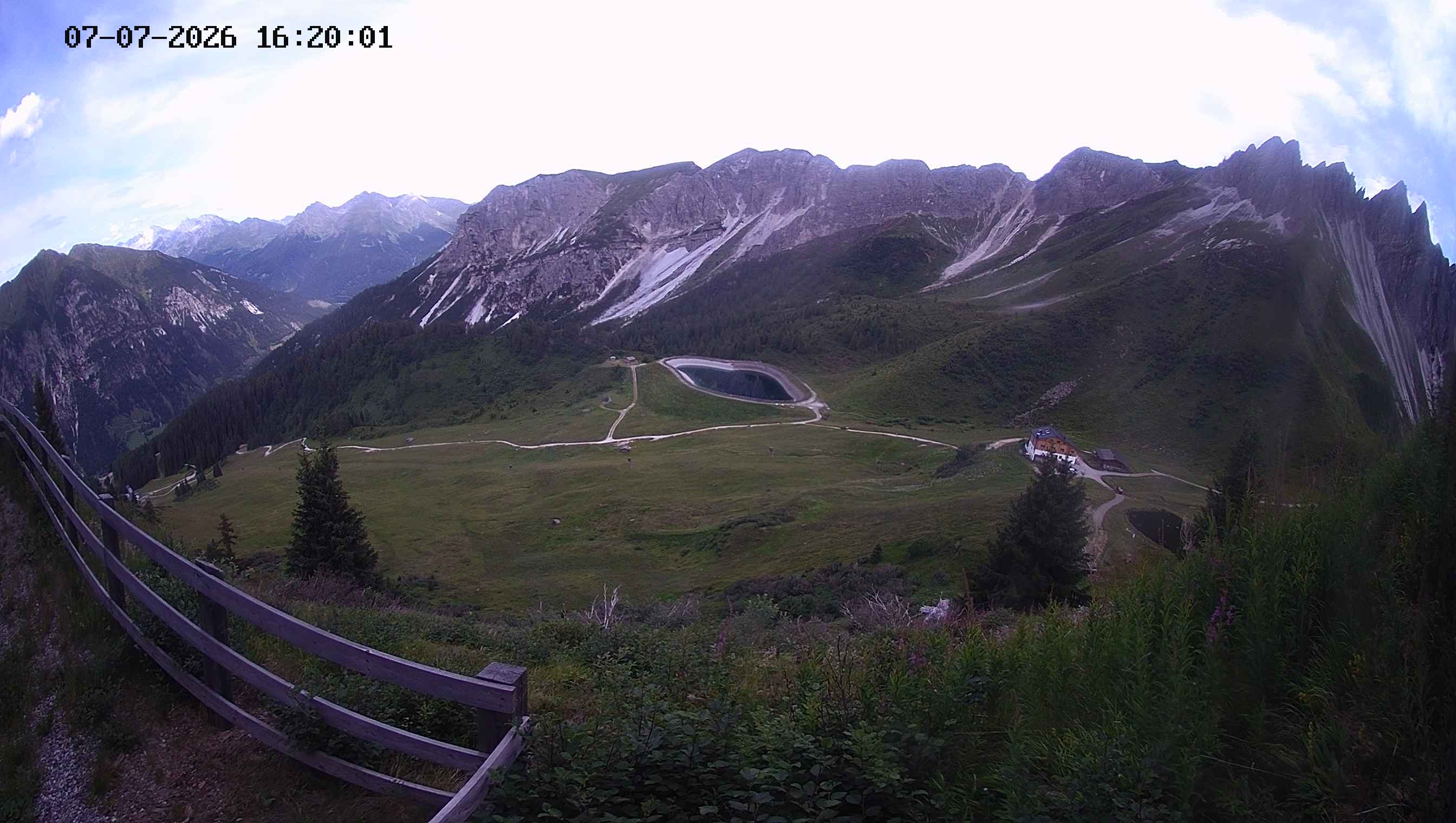 Archived image Webcam Ladurns - Malga Edelweis