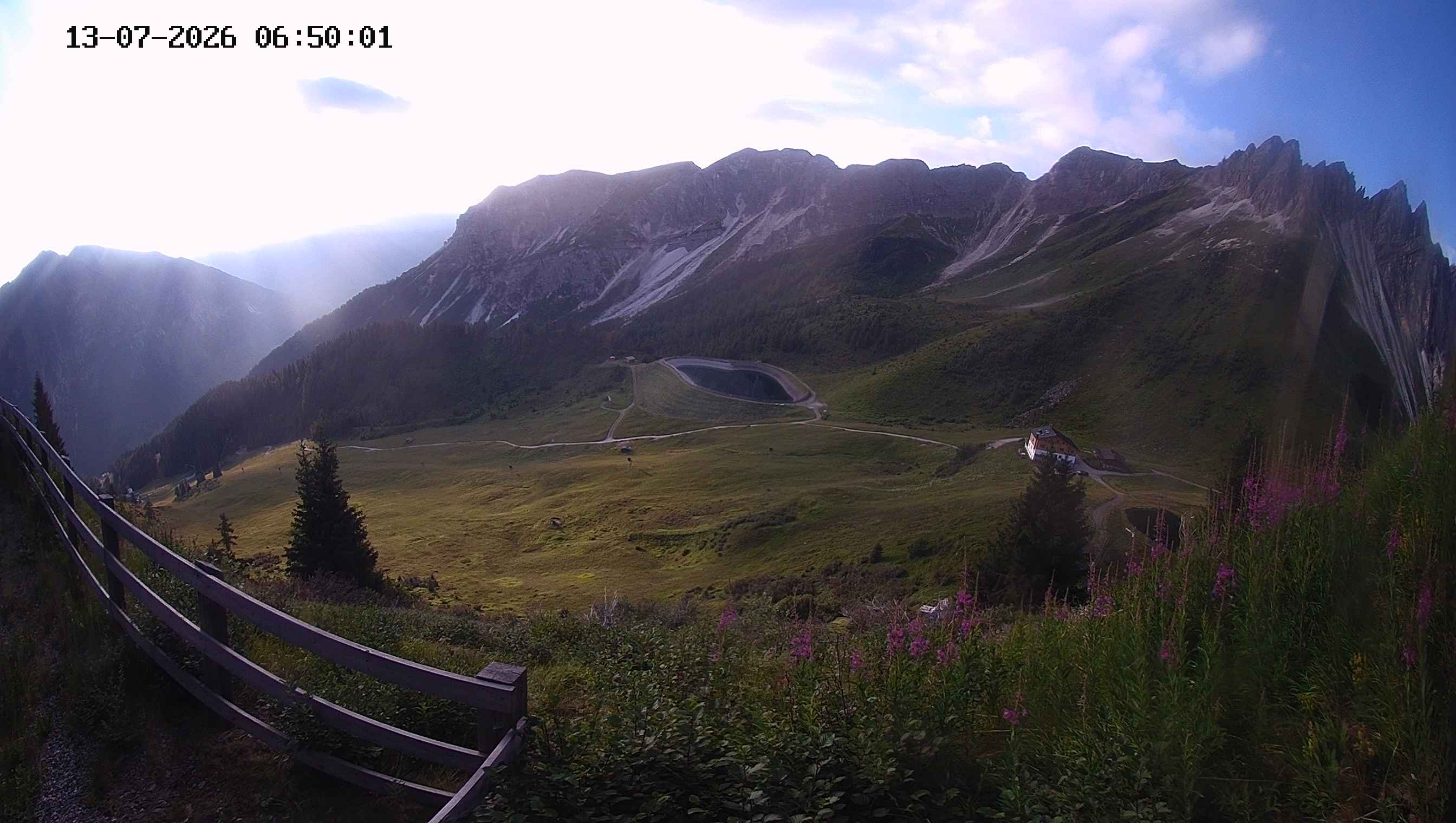 Archived image Webcam Ladurns - Malga Edelweis