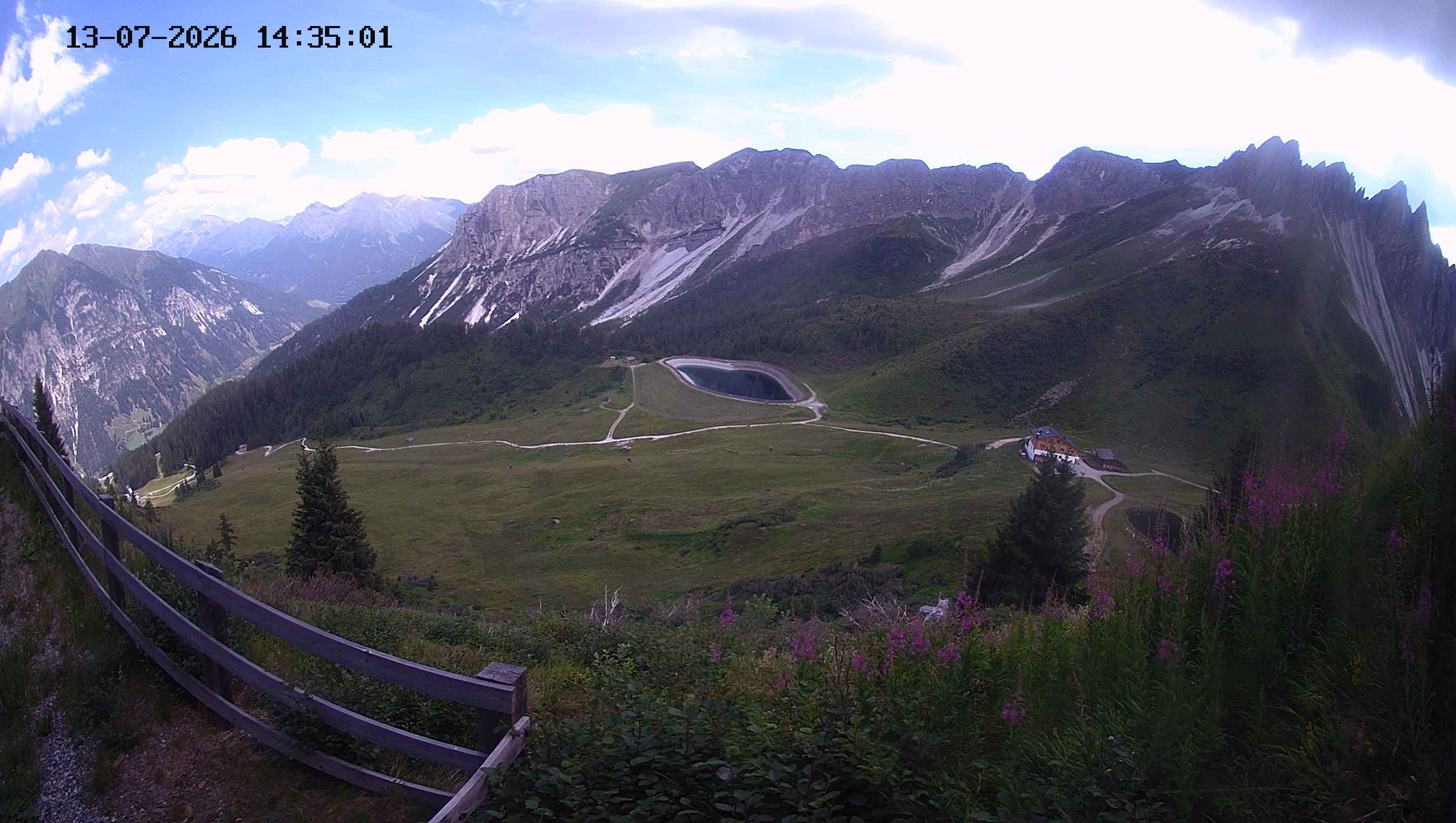 Archived image Webcam Ladurns - Malga Edelweis