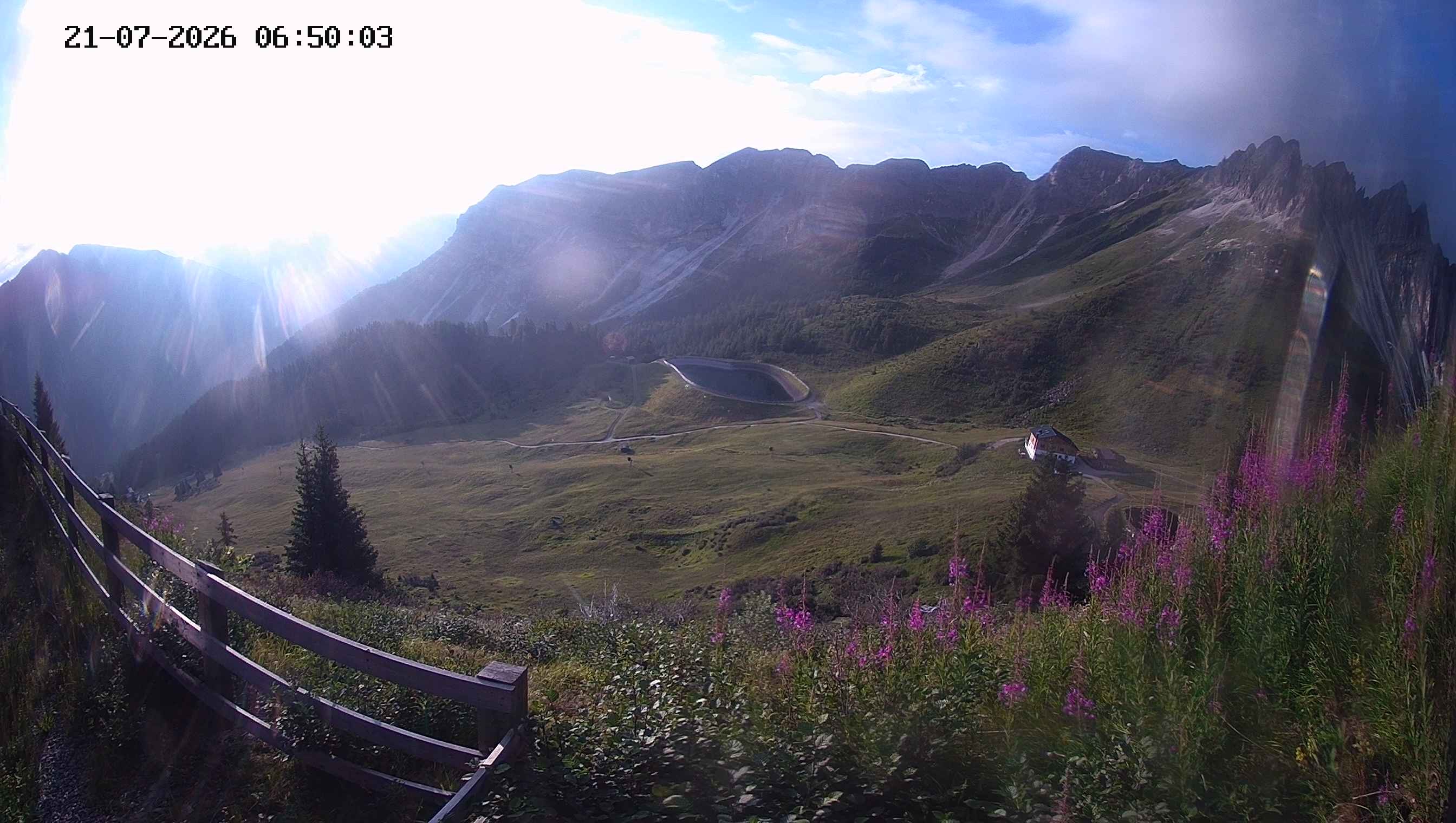 Archiv Foto Webcam Ladurns - Edelweißhütte