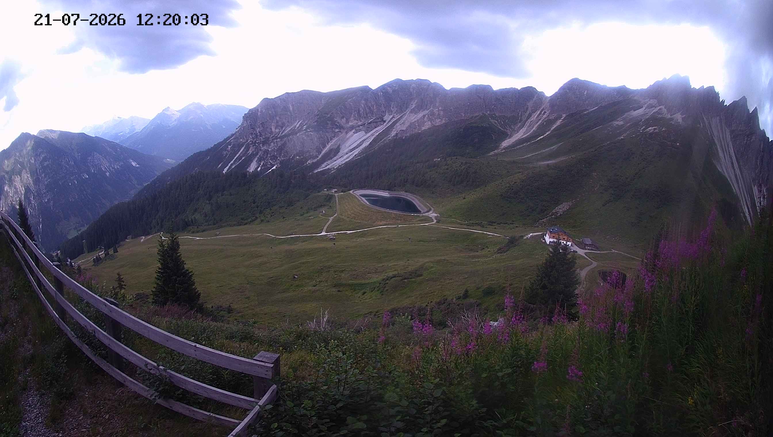 Archiv Foto Webcam Ladurns - Edelweißhütte