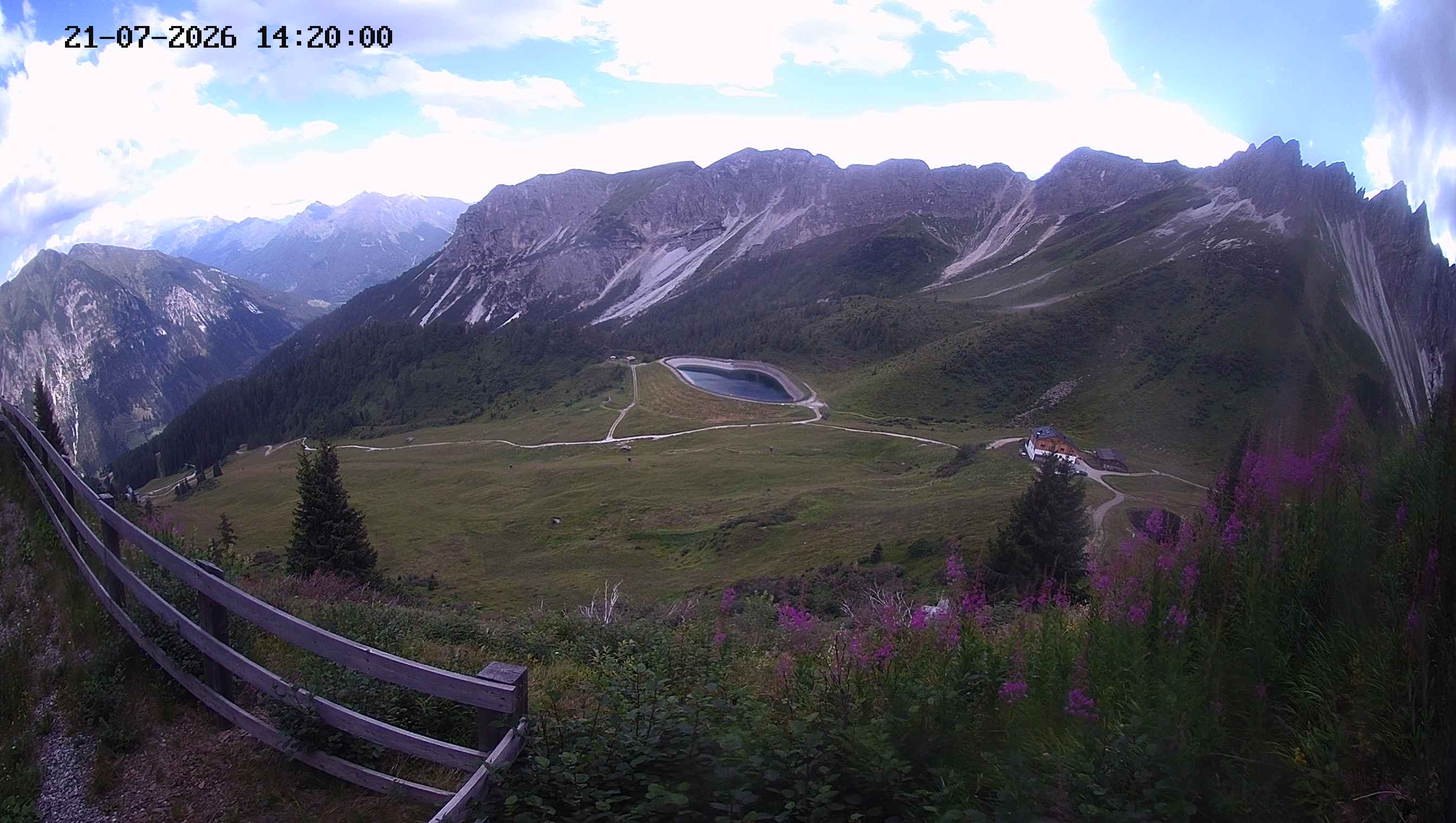 Archiv Foto Webcam Ladurns - Edelweißhütte