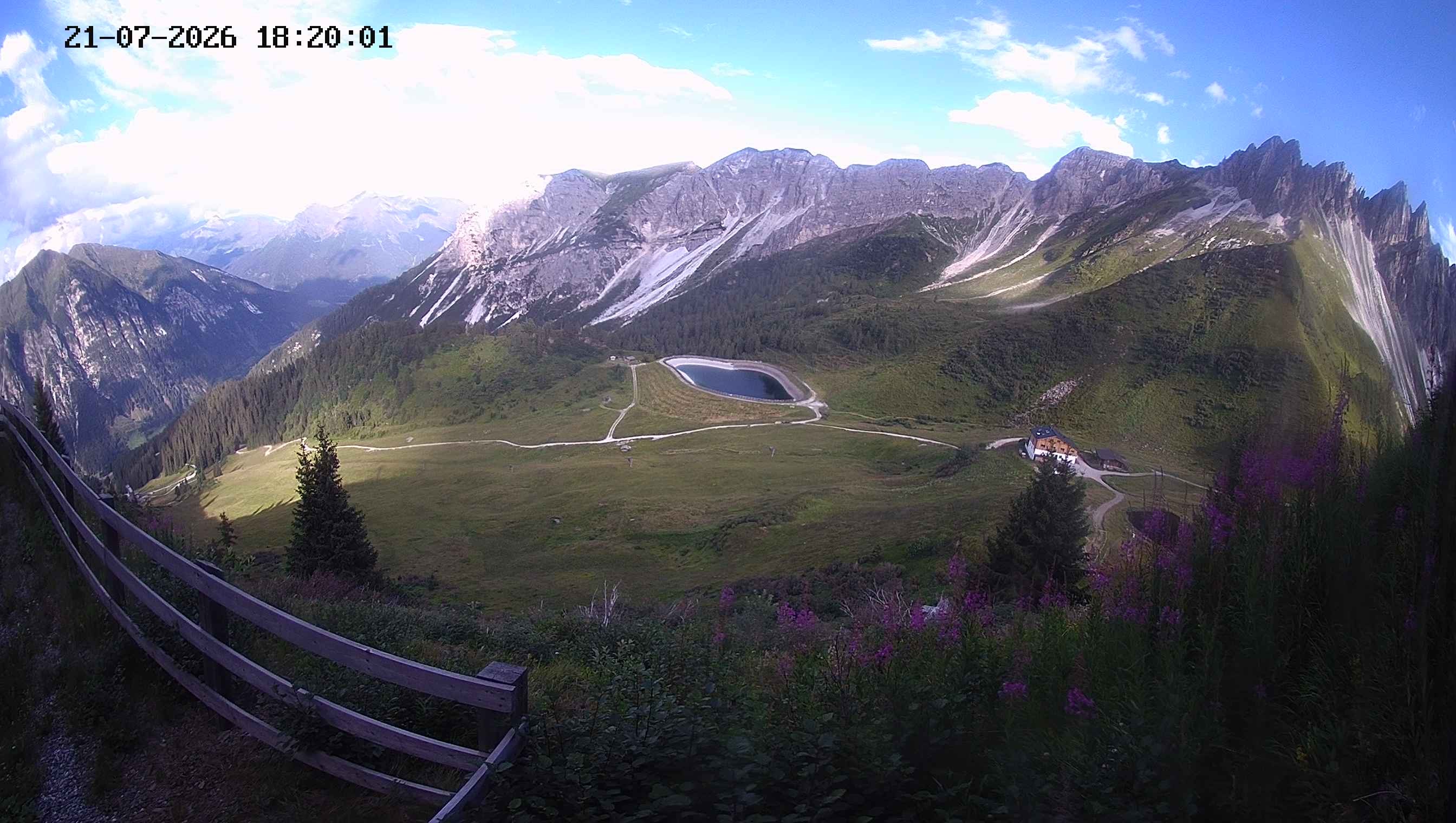 Archiv Foto Webcam Ladurns - Edelweißhütte