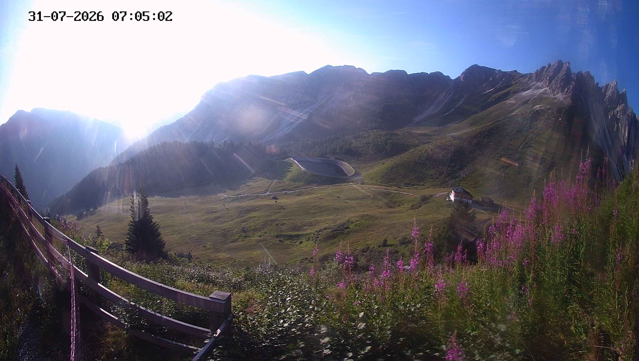 Archiv Foto Webcam Ladurns - Edelweißhütte