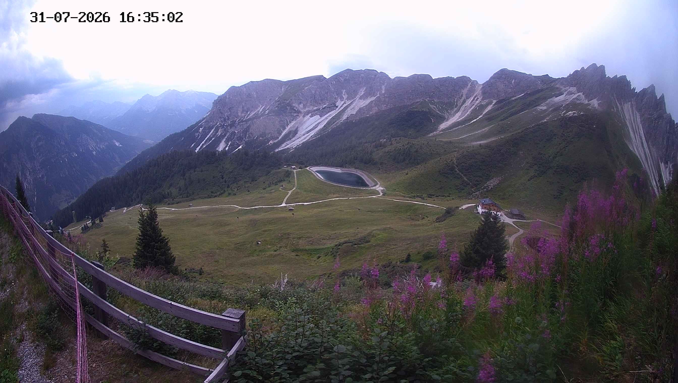 Archiv Foto Webcam Ladurns - Edelweißhütte