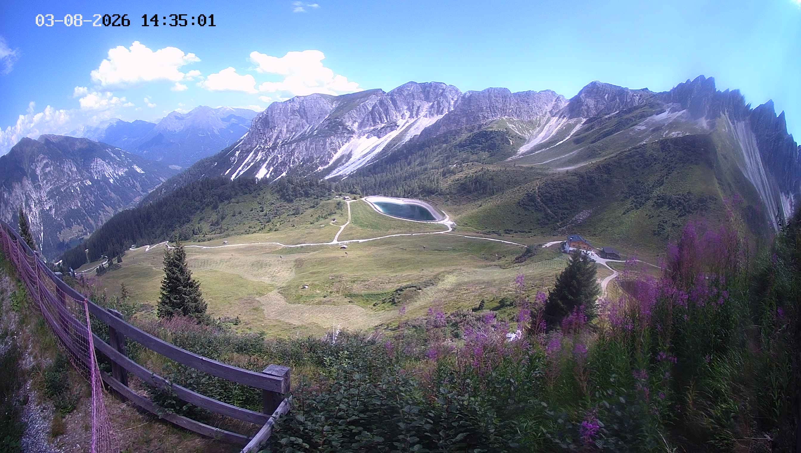 Archiv Foto Webcam Ladurns - Edelweißhütte