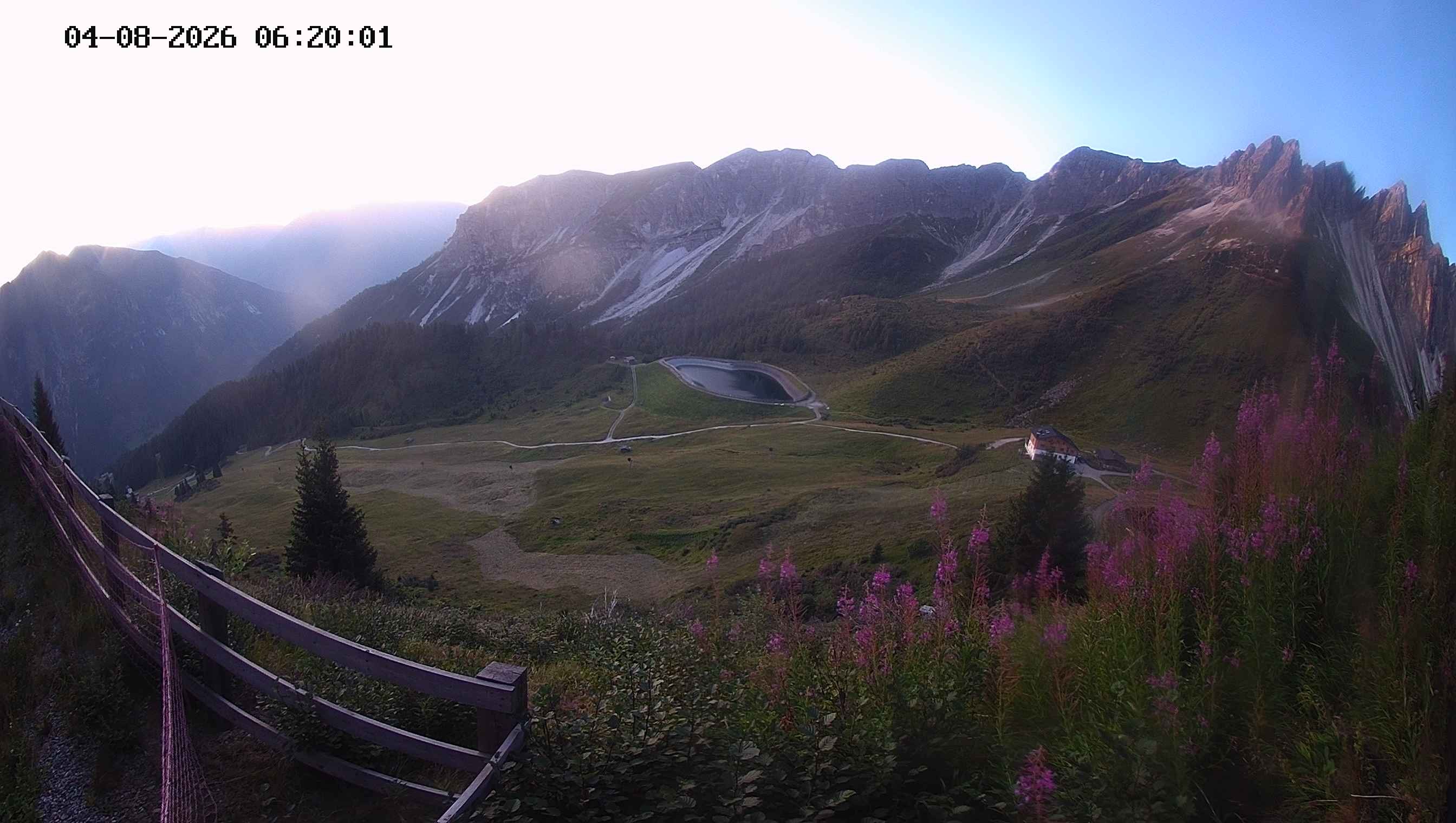 Archived image Webcam Ladurns - Malga Edelweis