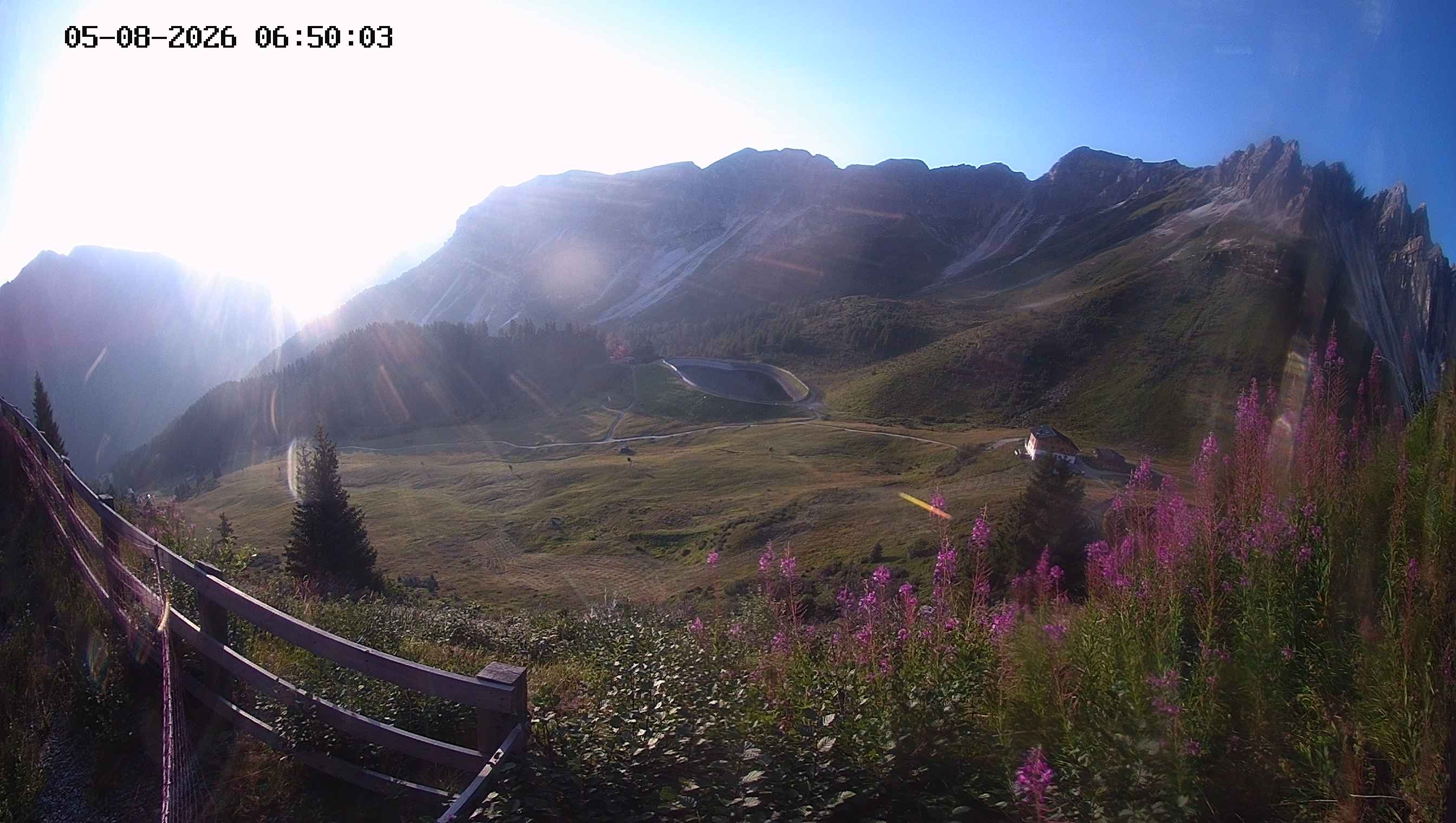 Archiv Foto Webcam Ladurns - Edelweißhütte