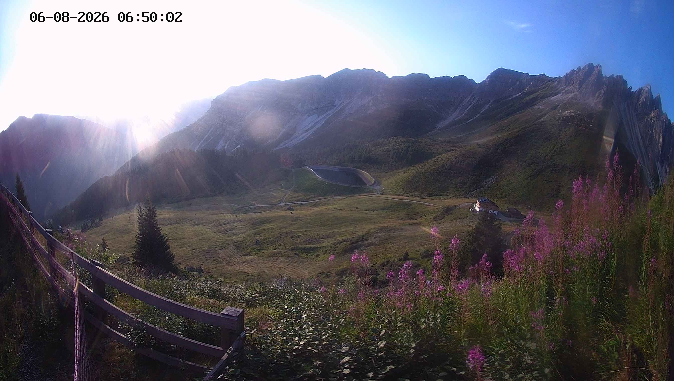 Archiv Foto Webcam Ladurns - Edelweißhütte