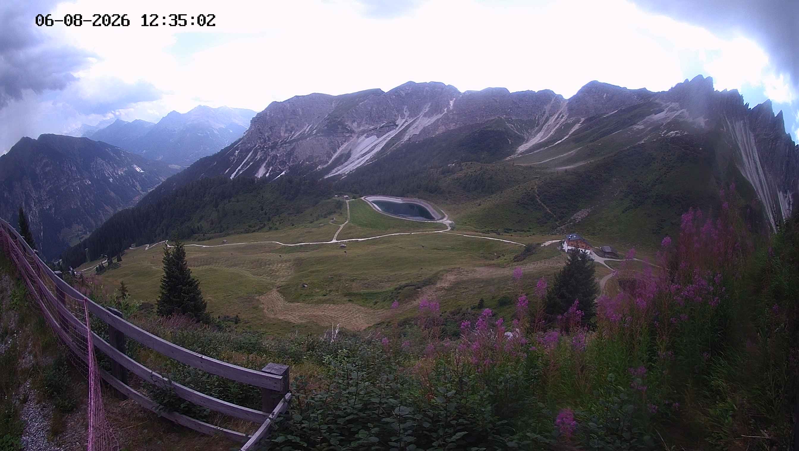 Archiv Foto Webcam Ladurns - Edelweißhütte