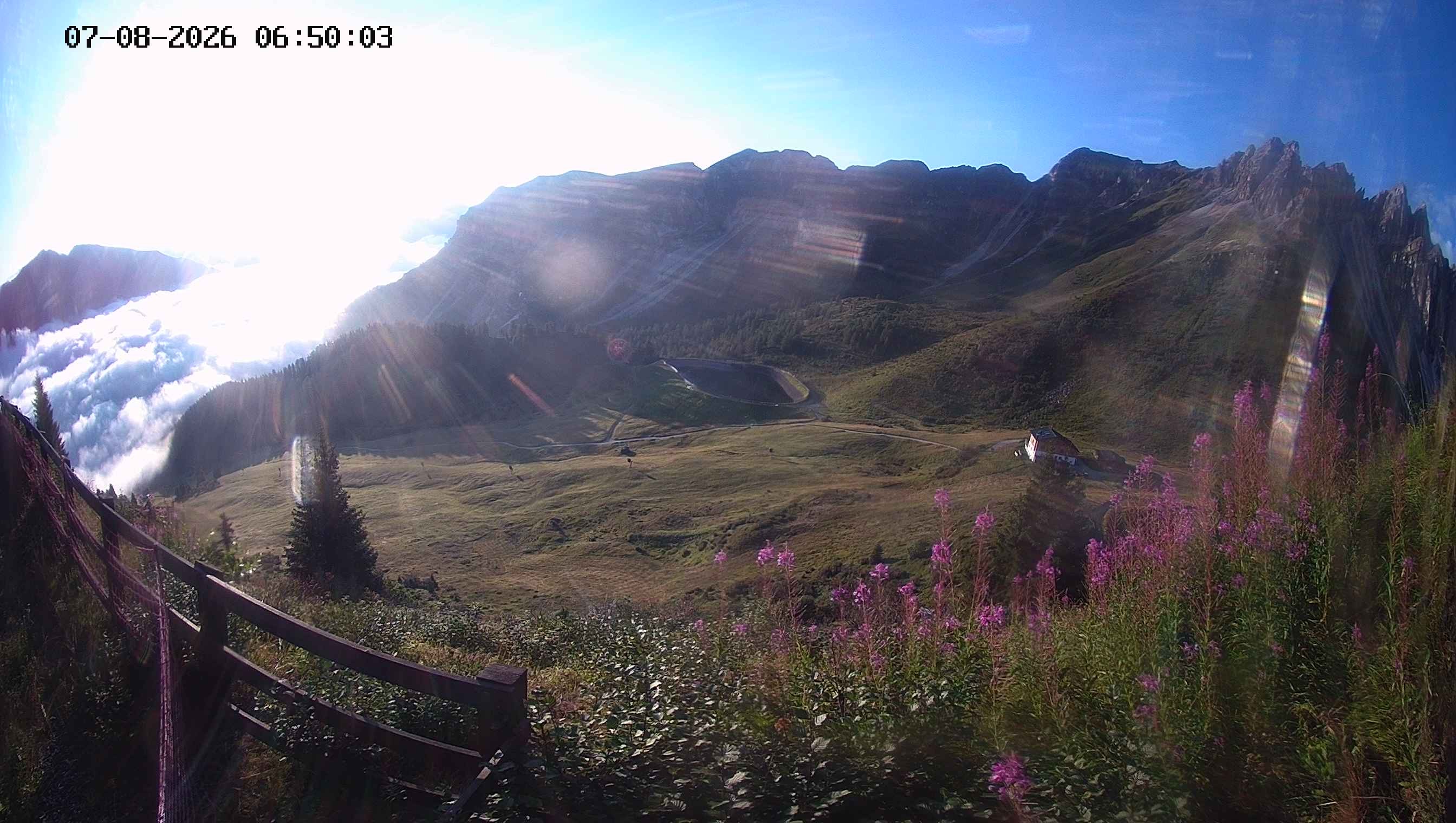 Archiv Foto Webcam Ladurns - Edelweißhütte