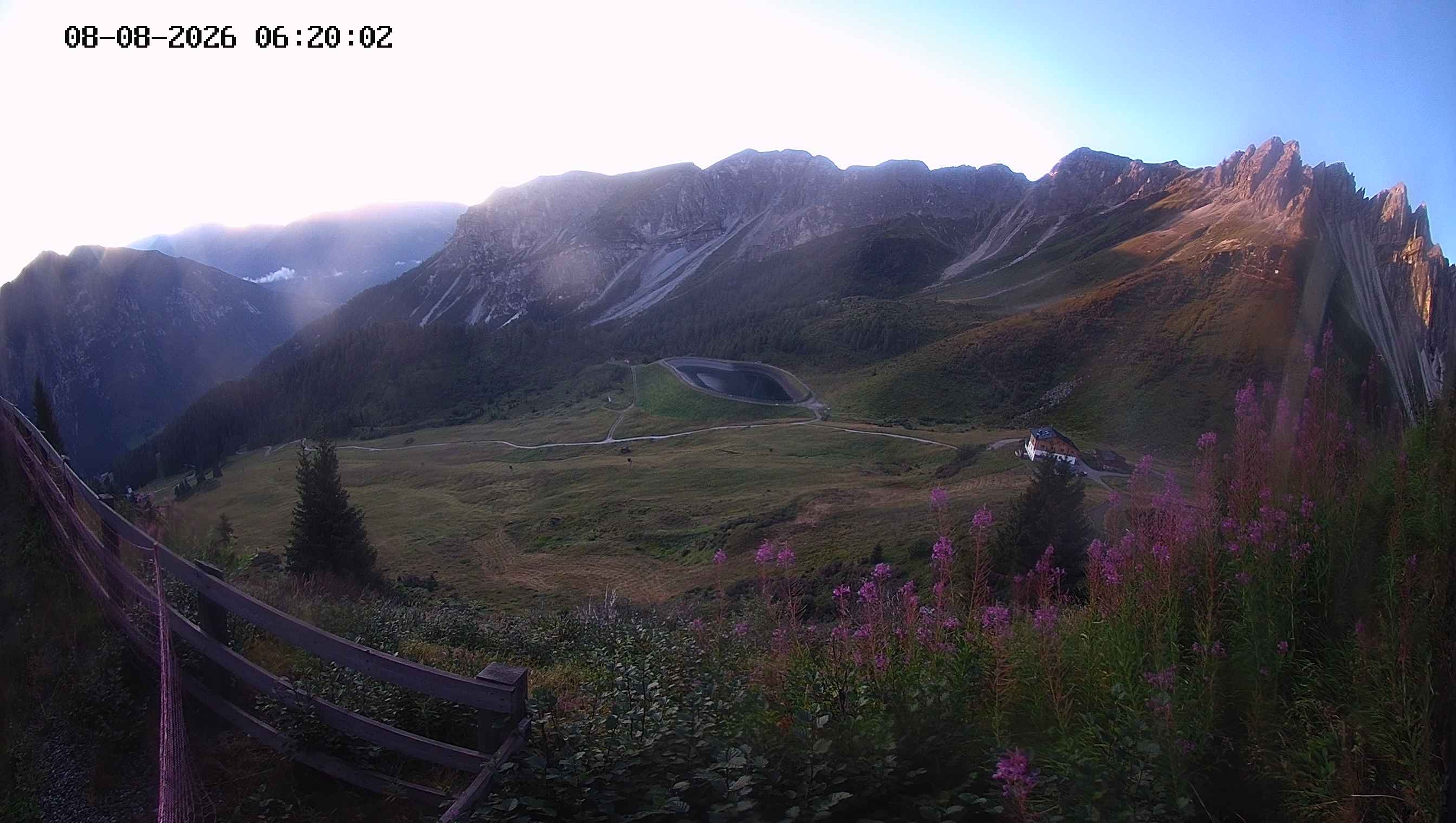 Archiv Foto Webcam Ladurns - Edelweißhütte