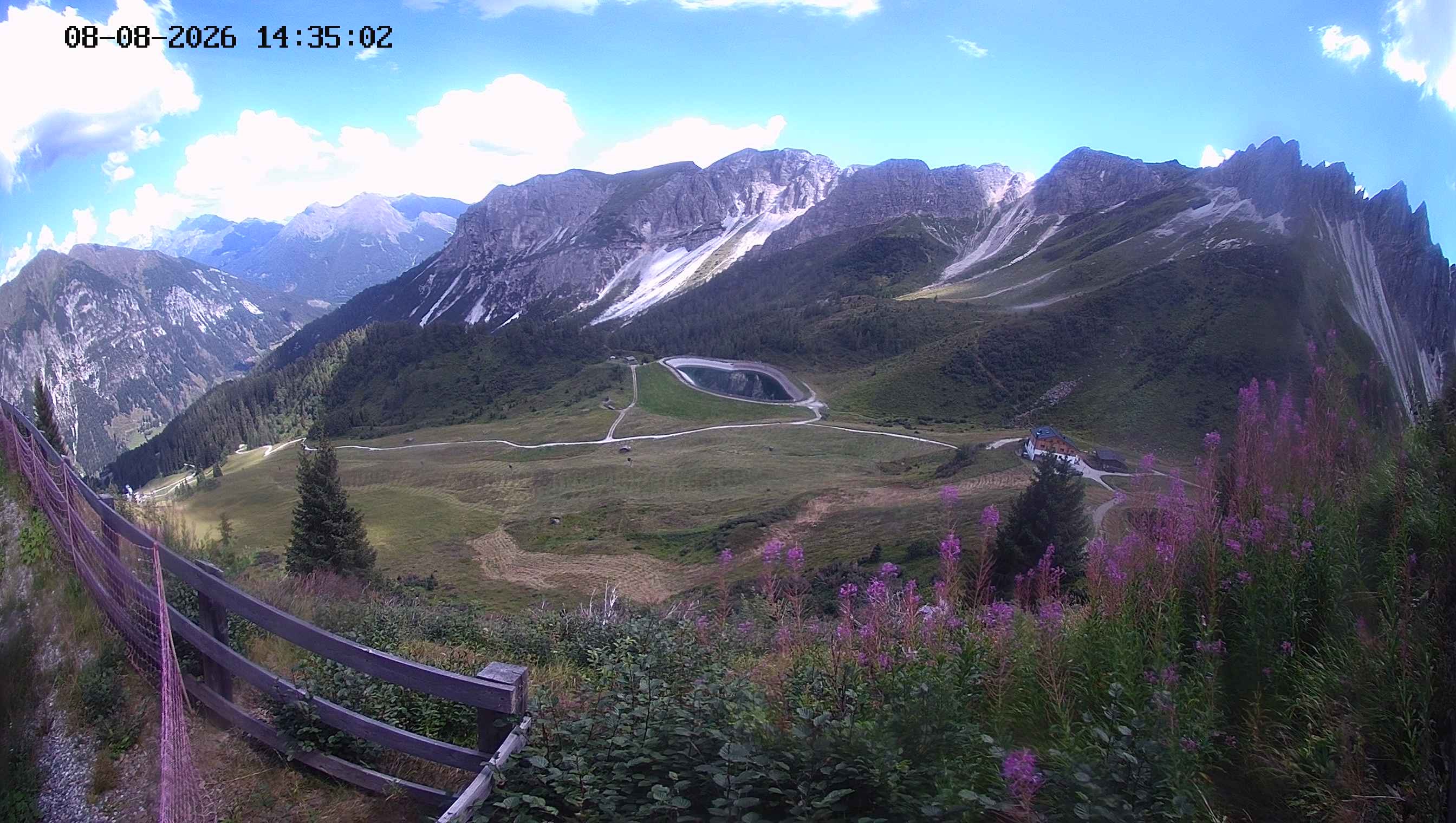 Archiv Foto Webcam Ladurns - Edelweißhütte