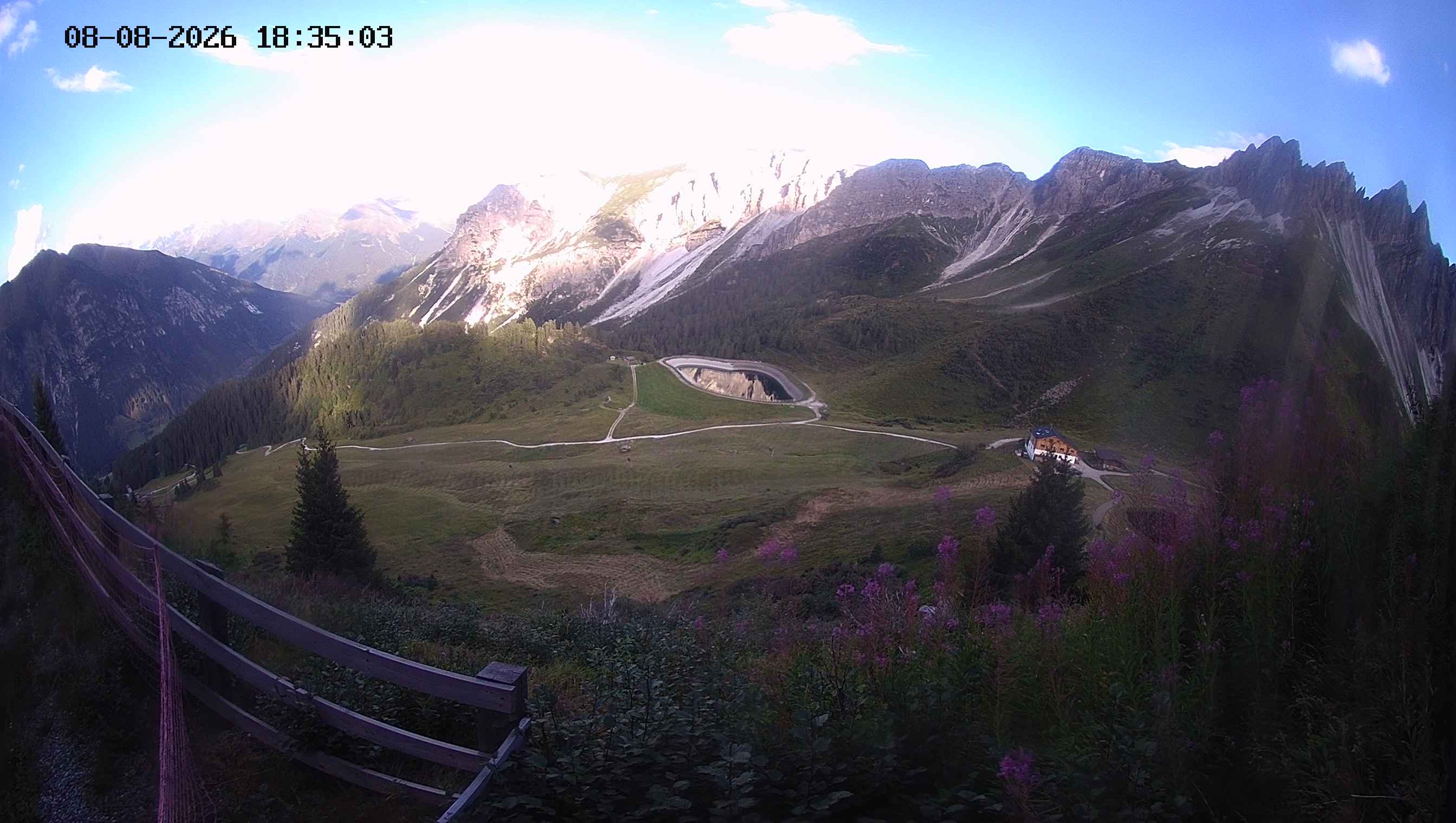 Archiv Foto Webcam Ladurns - Edelweißhütte