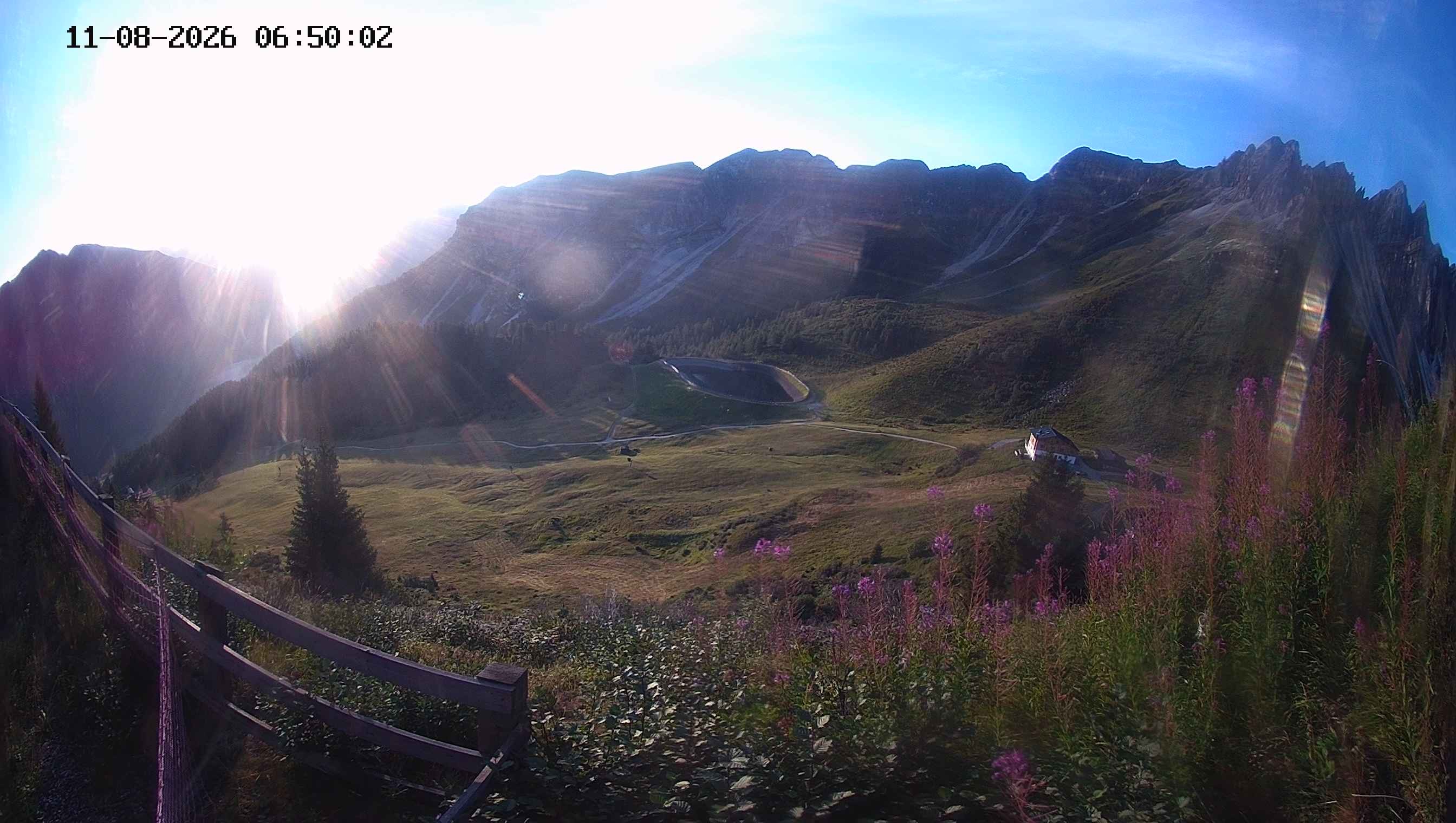 Archiv Foto Webcam Ladurns - Edelweißhütte