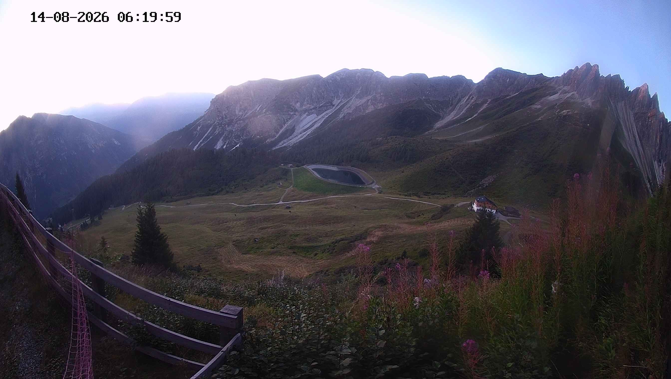 Archived image Webcam Ladurns - Malga Edelweis