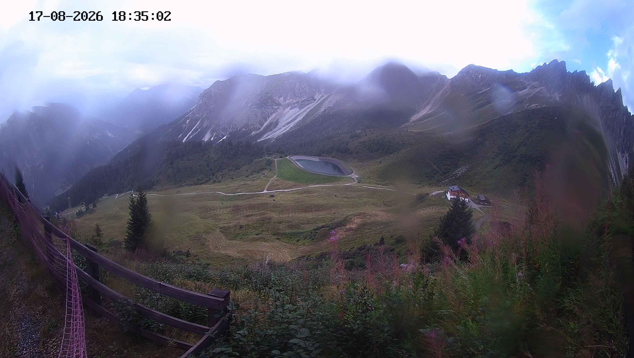 Archiv Foto Webcam Ladurns - Edelweißhütte