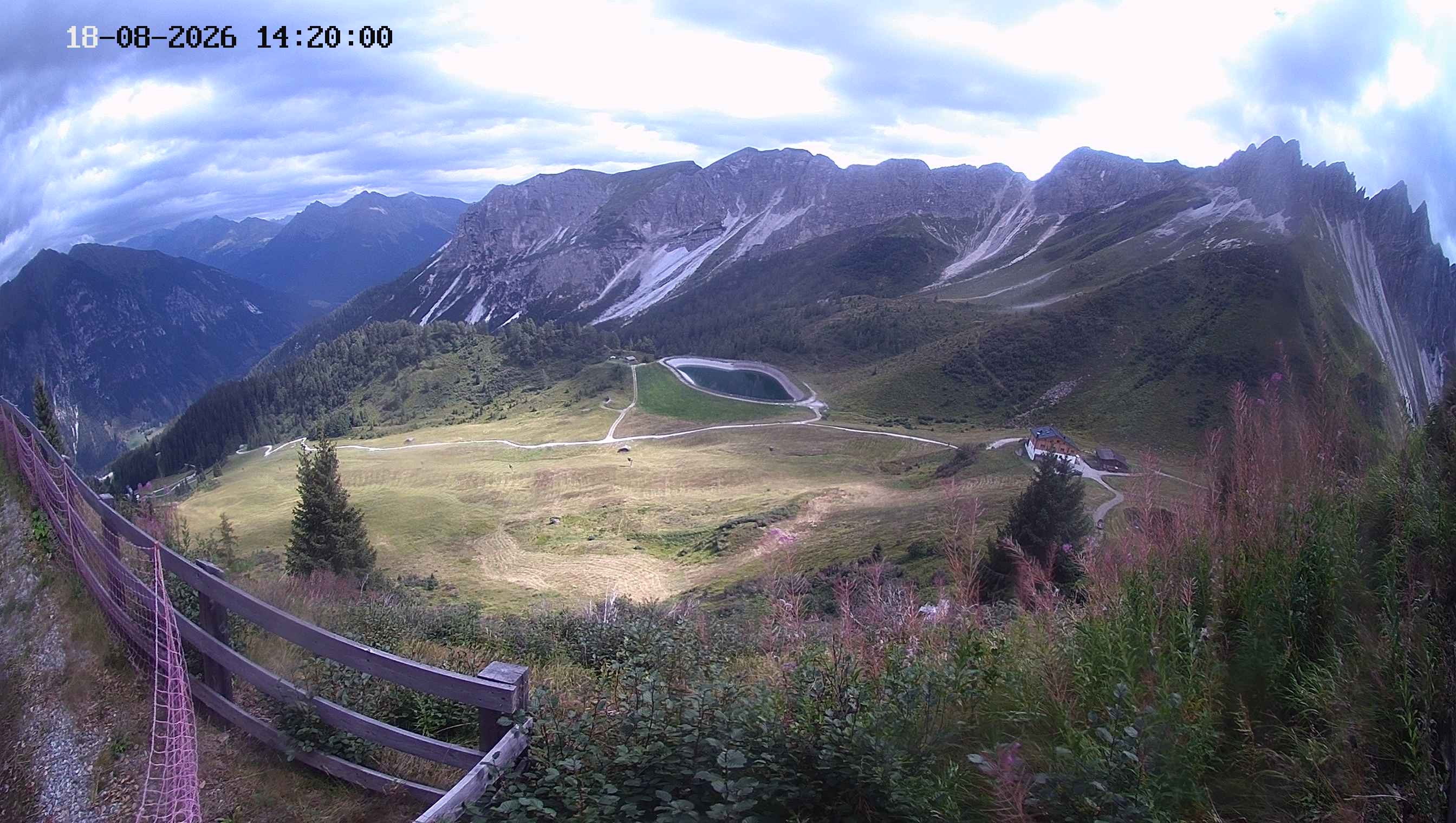 Archiv Foto Webcam Ladurns - Edelweißhütte