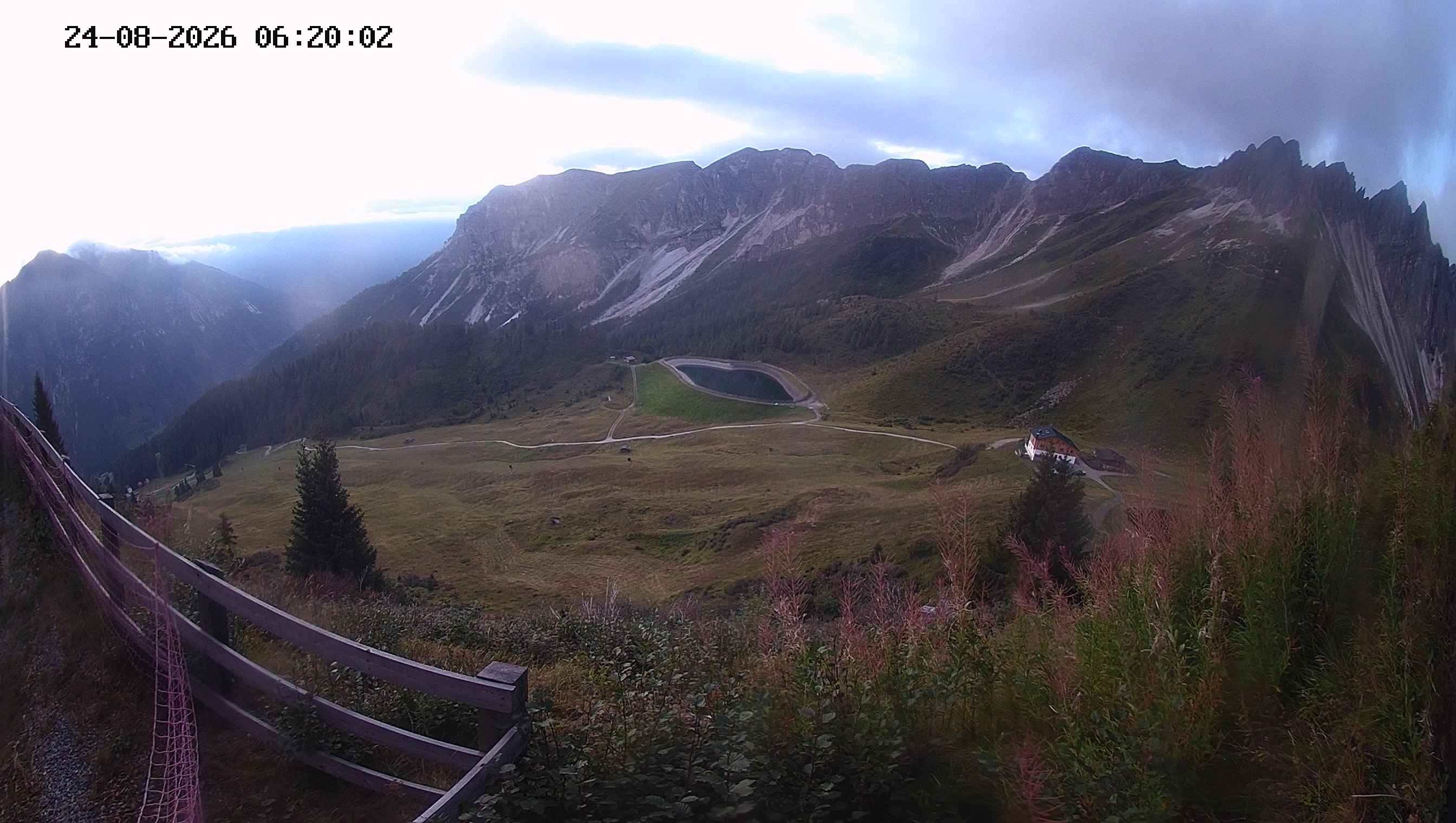 Archiv Foto Webcam Ladurns - Edelweißhütte