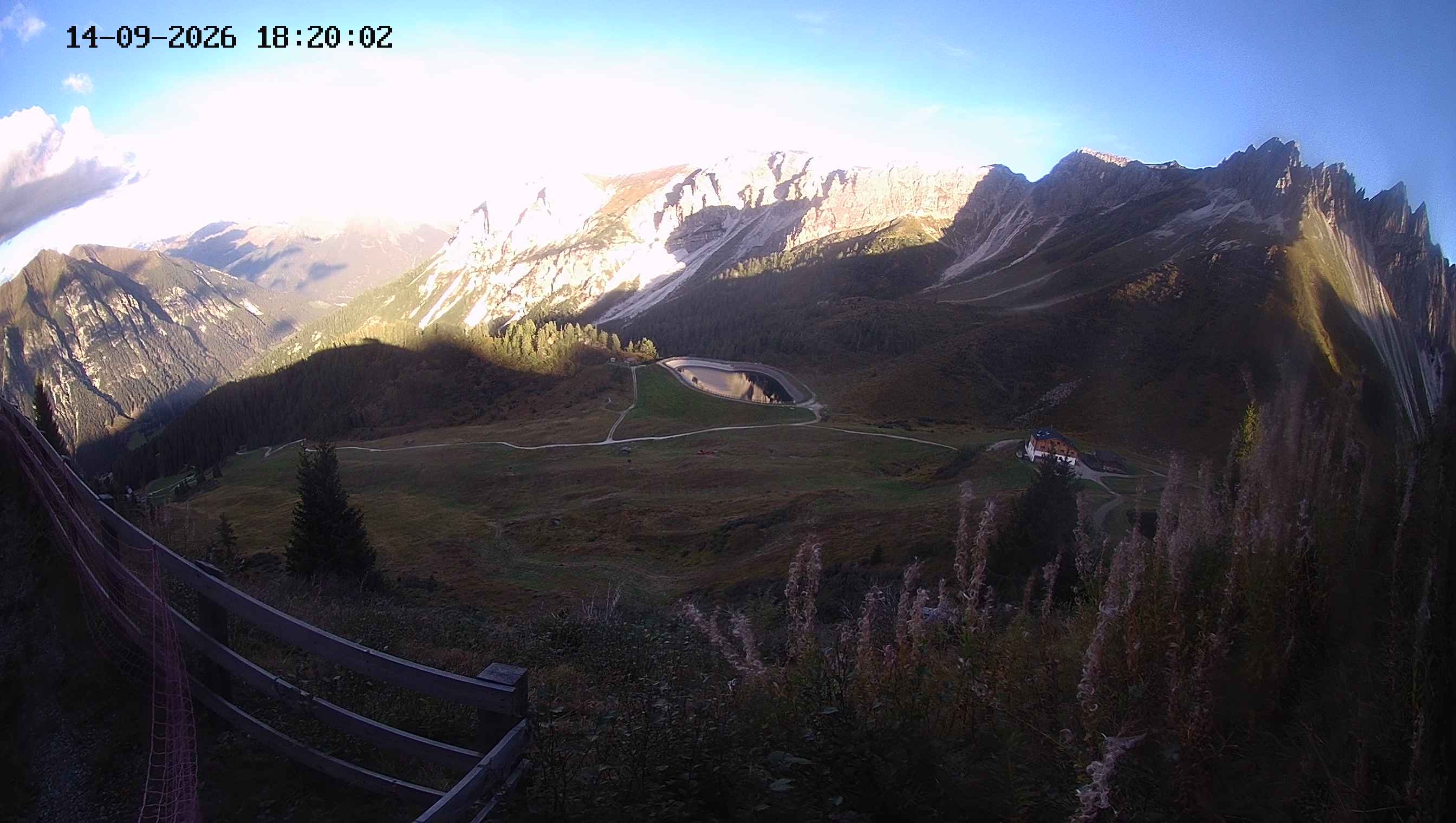 Archiv Foto Webcam Ladurns - Edelweißhütte