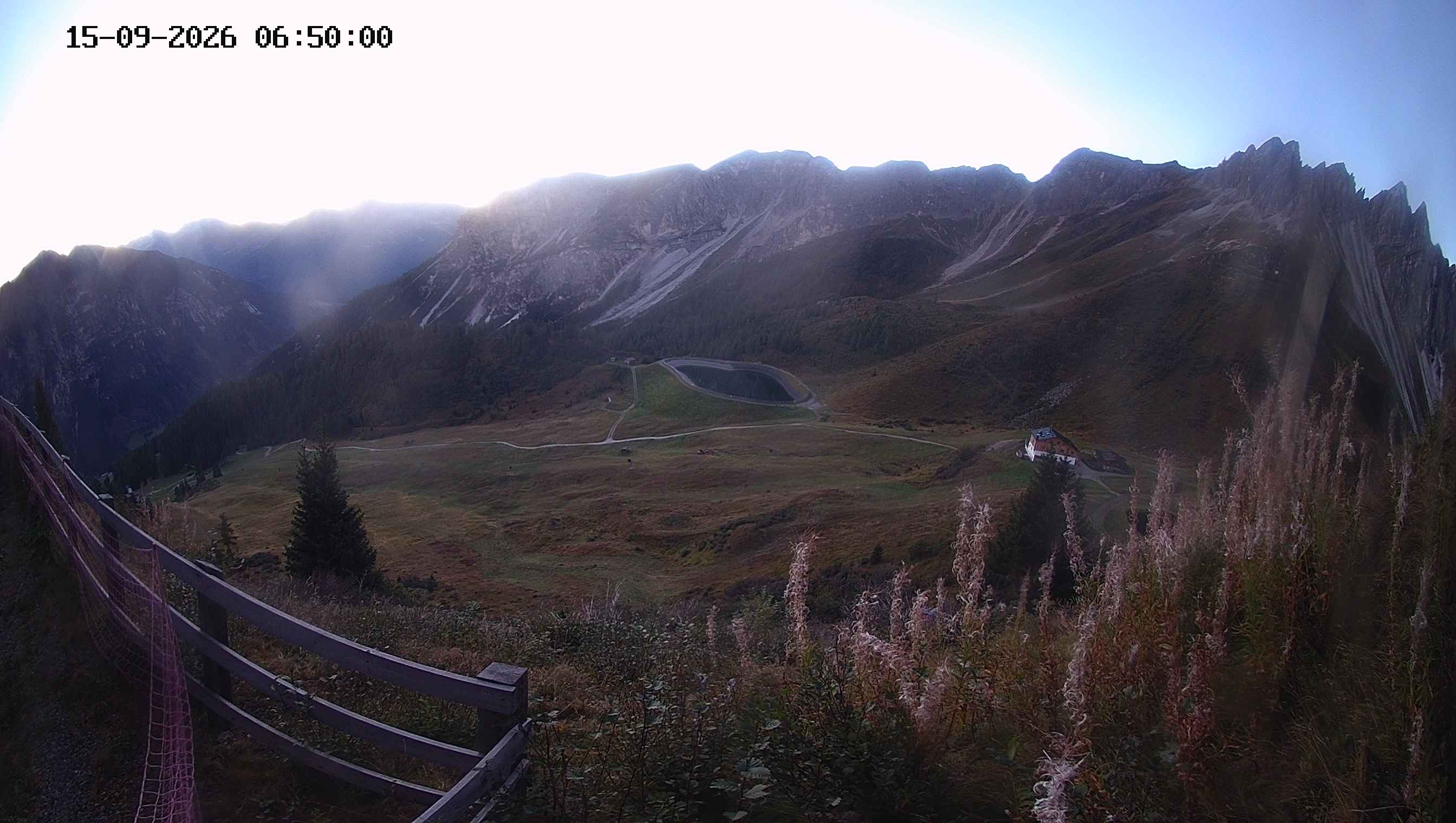 Archiv Foto Webcam Ladurns - Edelweißhütte