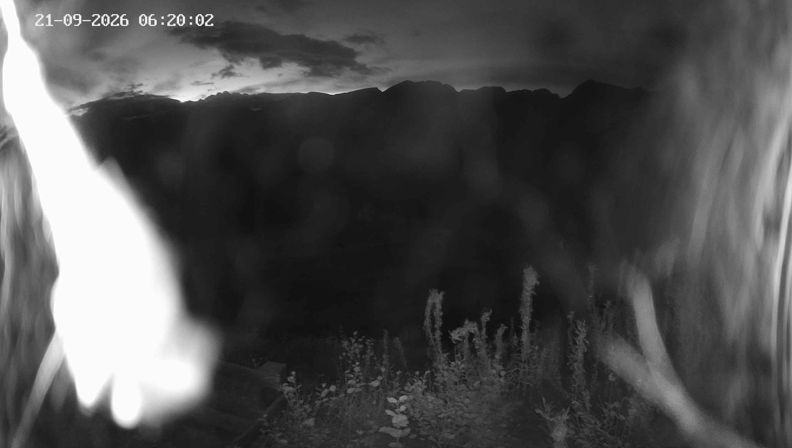 Archiv Foto Webcam Ladurns - Edelweißhütte