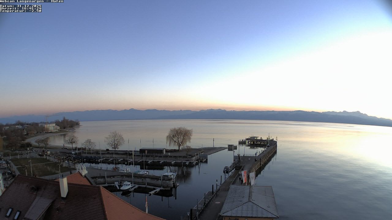 Archiv Foto Webcam Bodensee: Gemeindehafen Langenargen