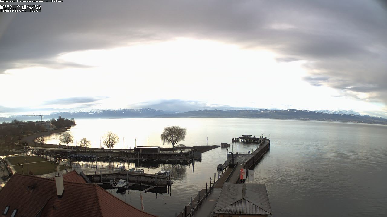 Archiv Foto Webcam Bodensee: Gemeindehafen Langenargen