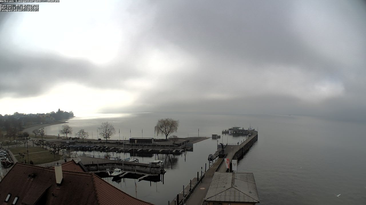 Archiv Foto Webcam Bodensee: Gemeindehafen Langenargen