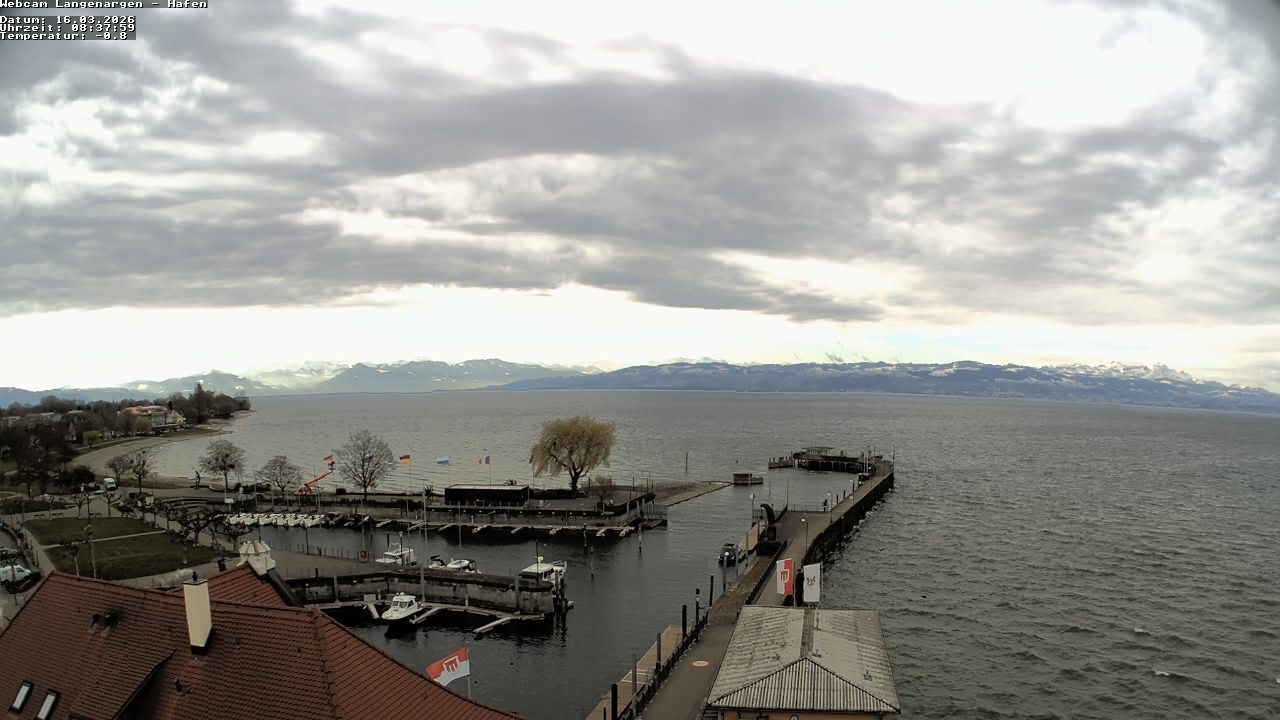 Archiv Foto Webcam Bodensee: Gemeindehafen Langenargen