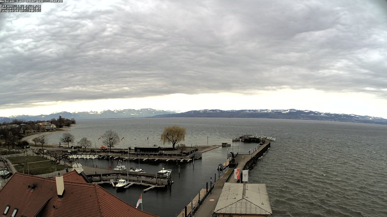 Archiv Foto Webcam Bodensee: Gemeindehafen Langenargen