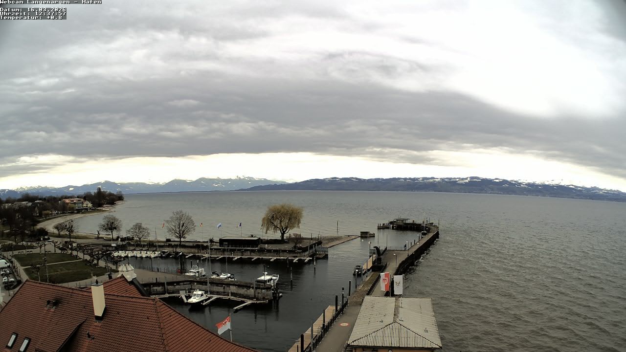 Archiv Foto Webcam Bodensee: Gemeindehafen Langenargen