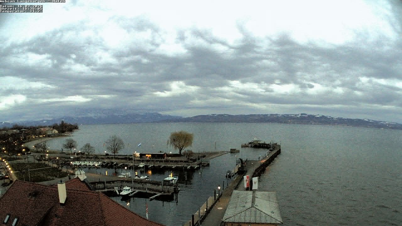Archiv Foto Webcam Bodensee: Gemeindehafen Langenargen