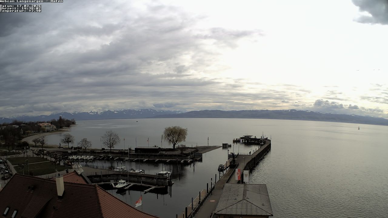 Archiv Foto Webcam Bodensee: Gemeindehafen Langenargen