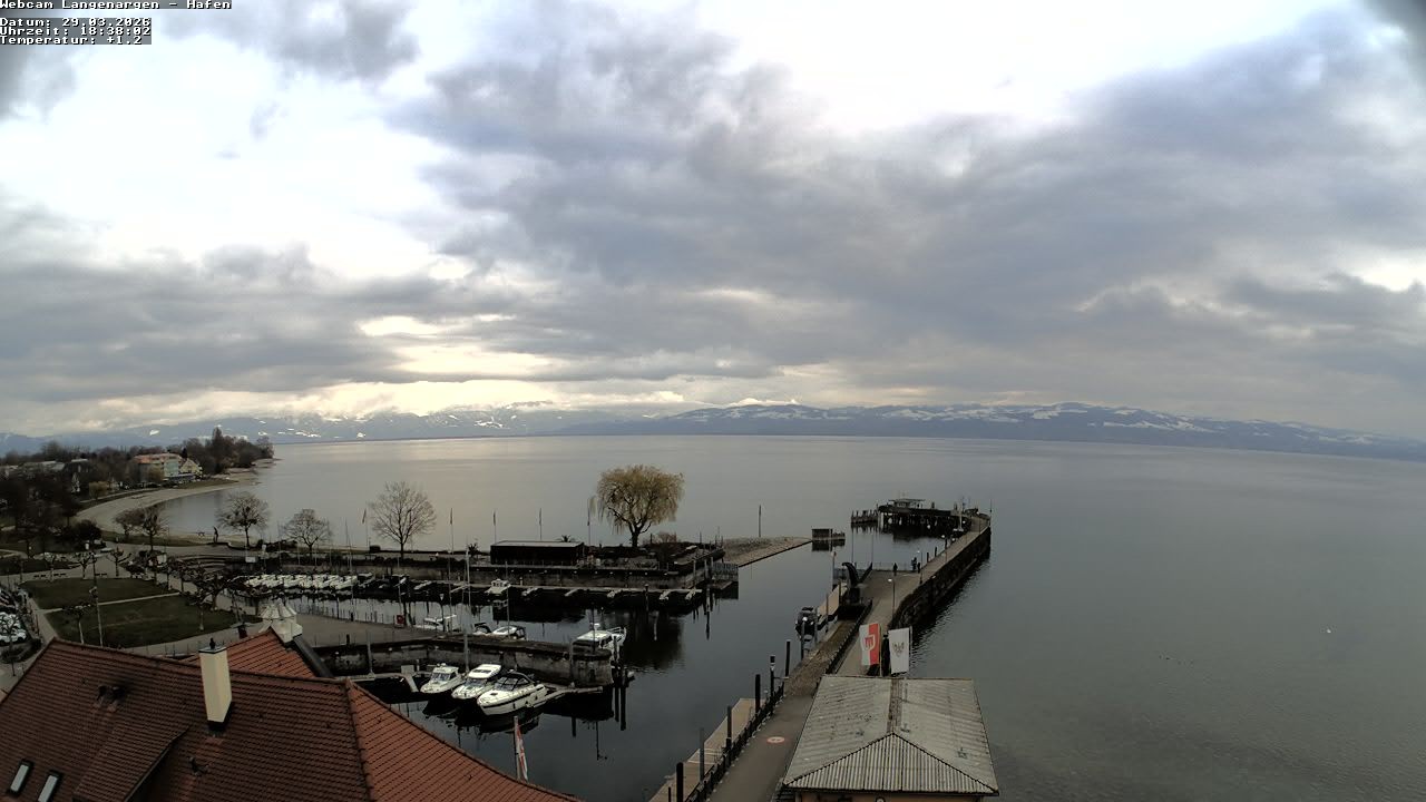 Archiv Foto Webcam Bodensee: Gemeindehafen Langenargen
