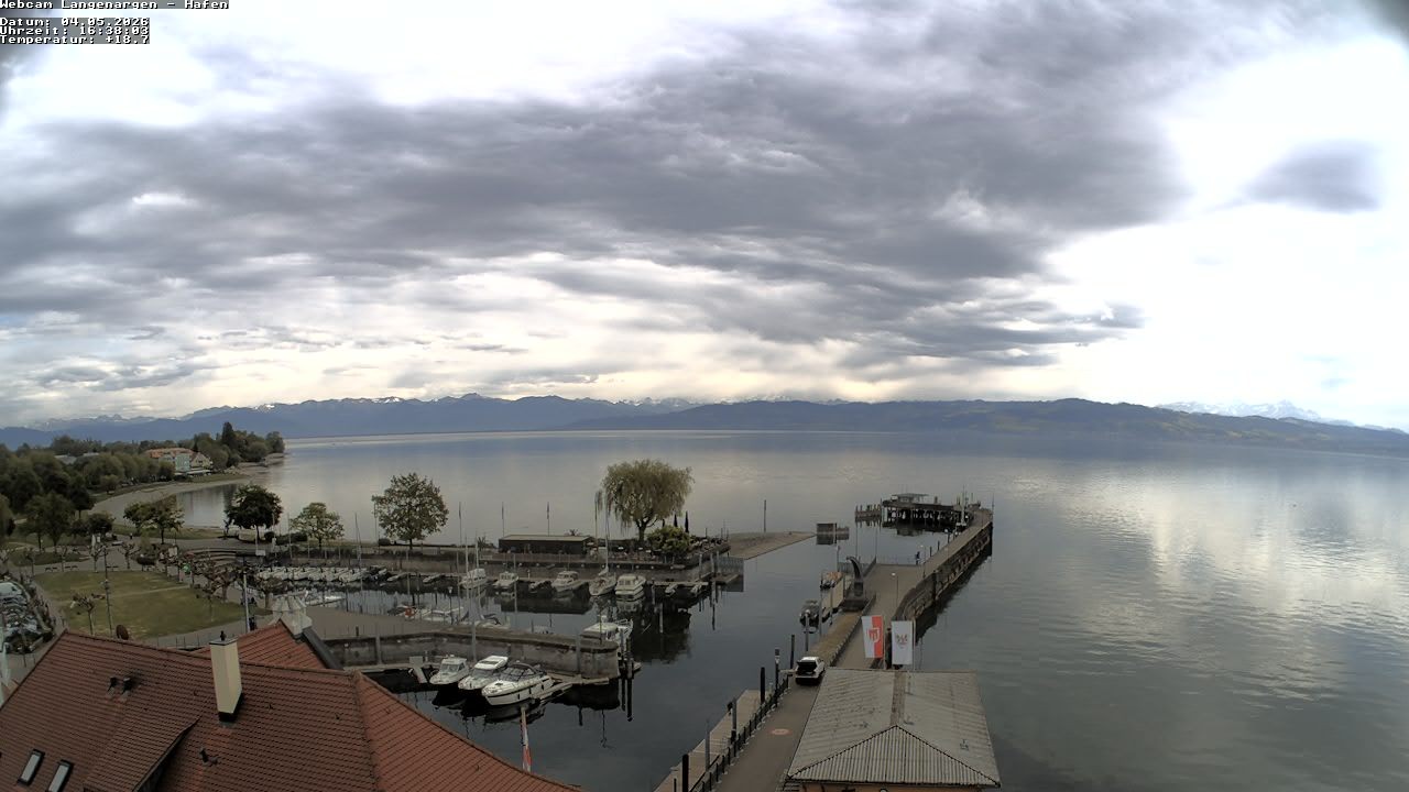 Archiv Foto Webcam Bodensee: Gemeindehafen Langenargen