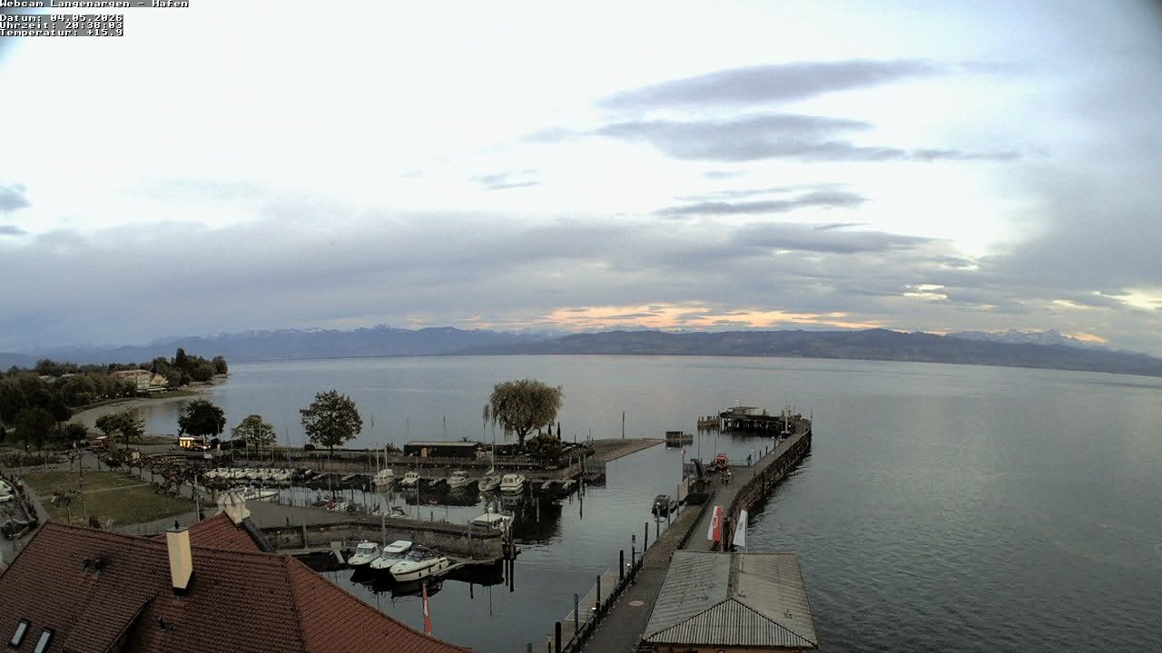 Archiv Foto Webcam Bodensee: Gemeindehafen Langenargen