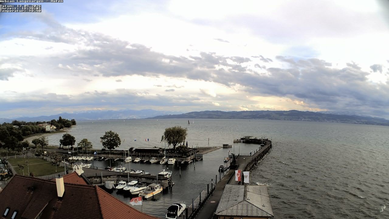 Archiv Foto Webcam Bodensee: Gemeindehafen Langenargen