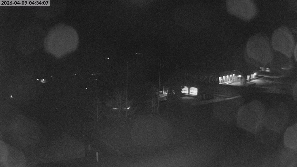 Archived image Webcam Base Area of Bridger Bowl