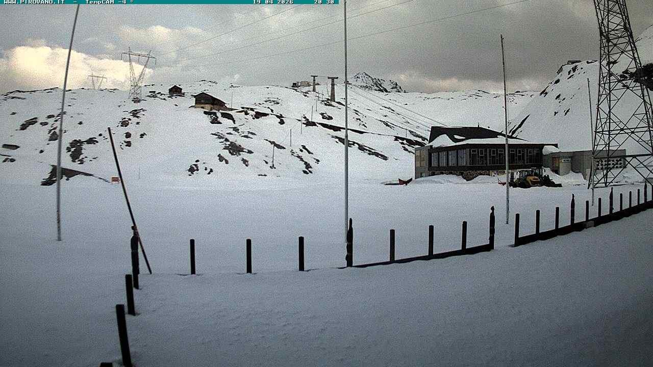 Archiv Foto Webcam Passhöhe Stilfserjoch