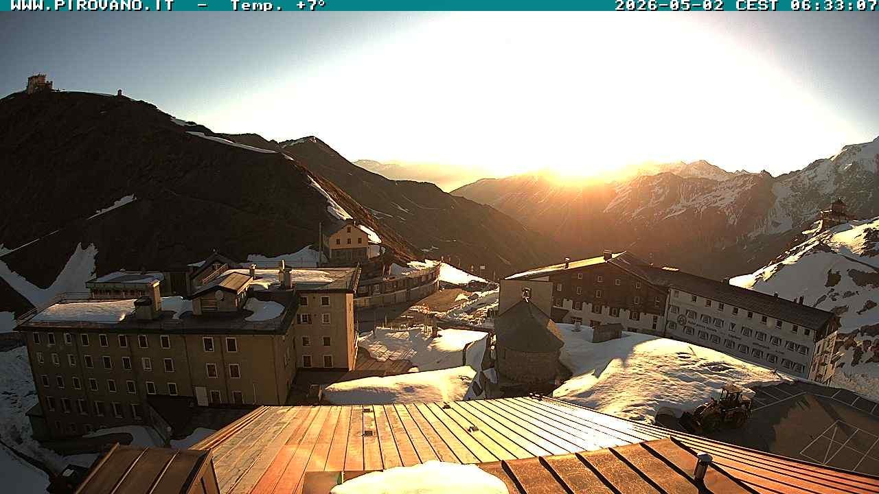 Archiv Foto Webcam Stilfserjoch, Albergo Quarto Pirovano
