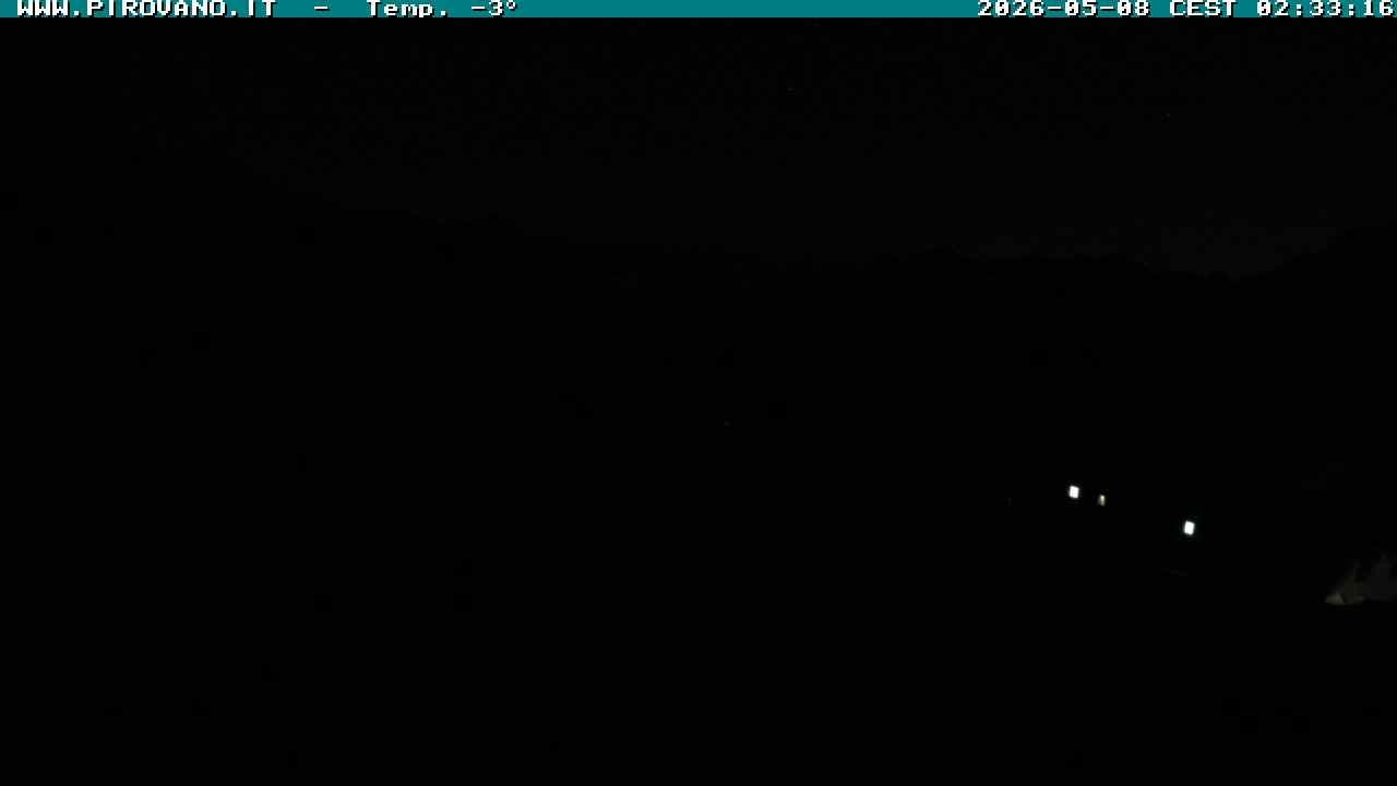 Archived image Webcam Passo Stelvio, Albergo Quarto Pirovano
